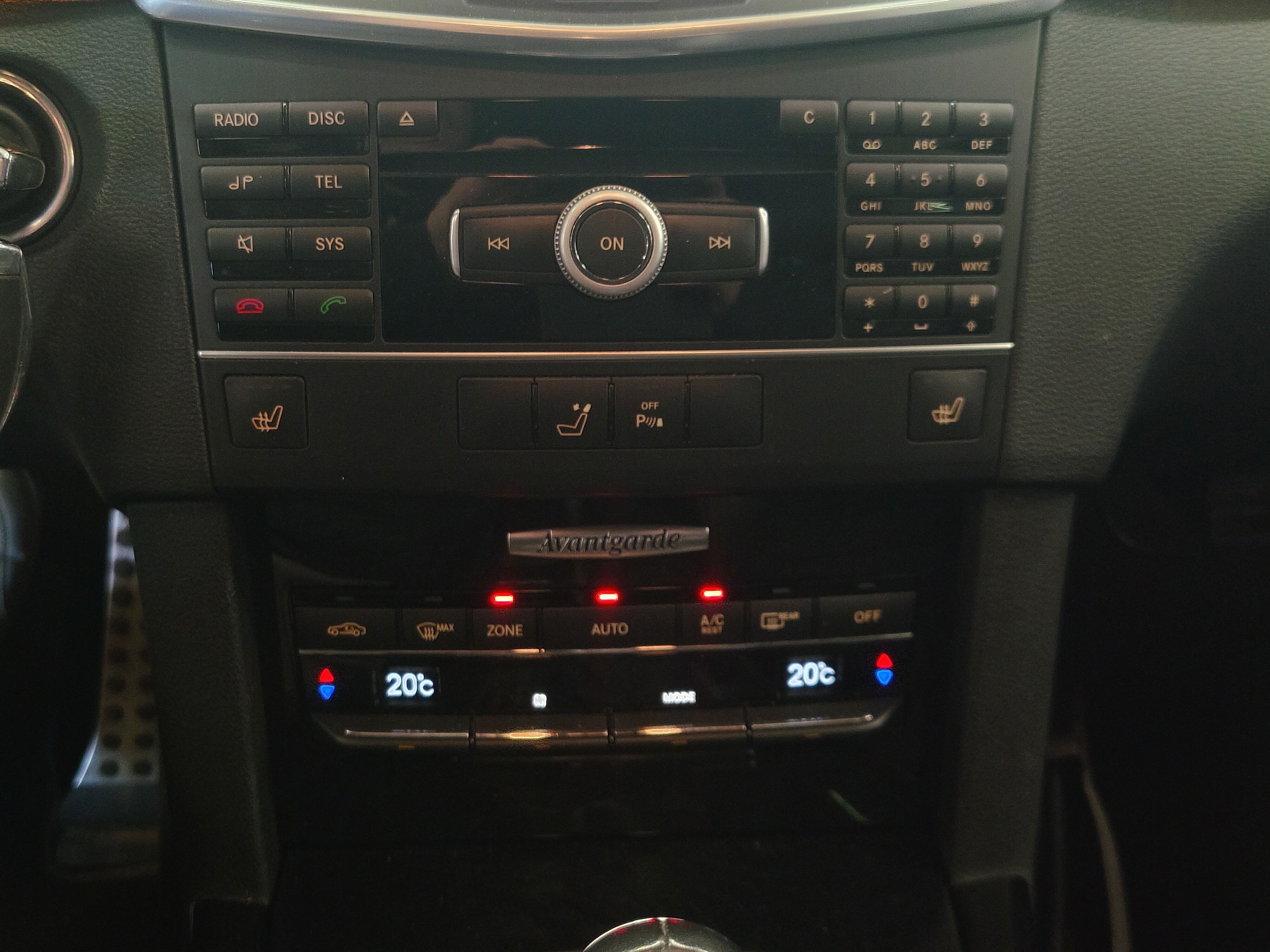 Mercedes-Benz E 2010