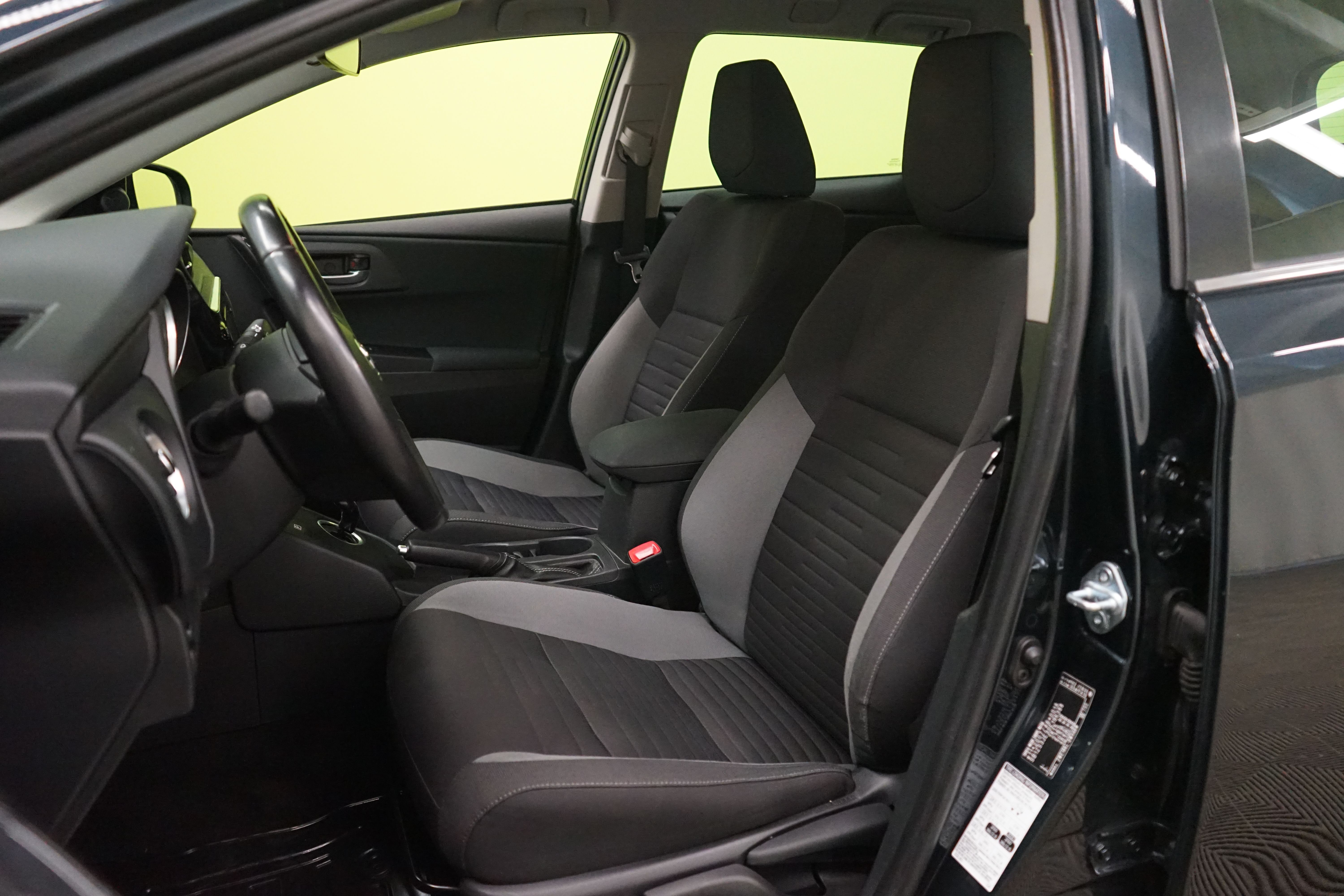 Toyota Auris 2016
