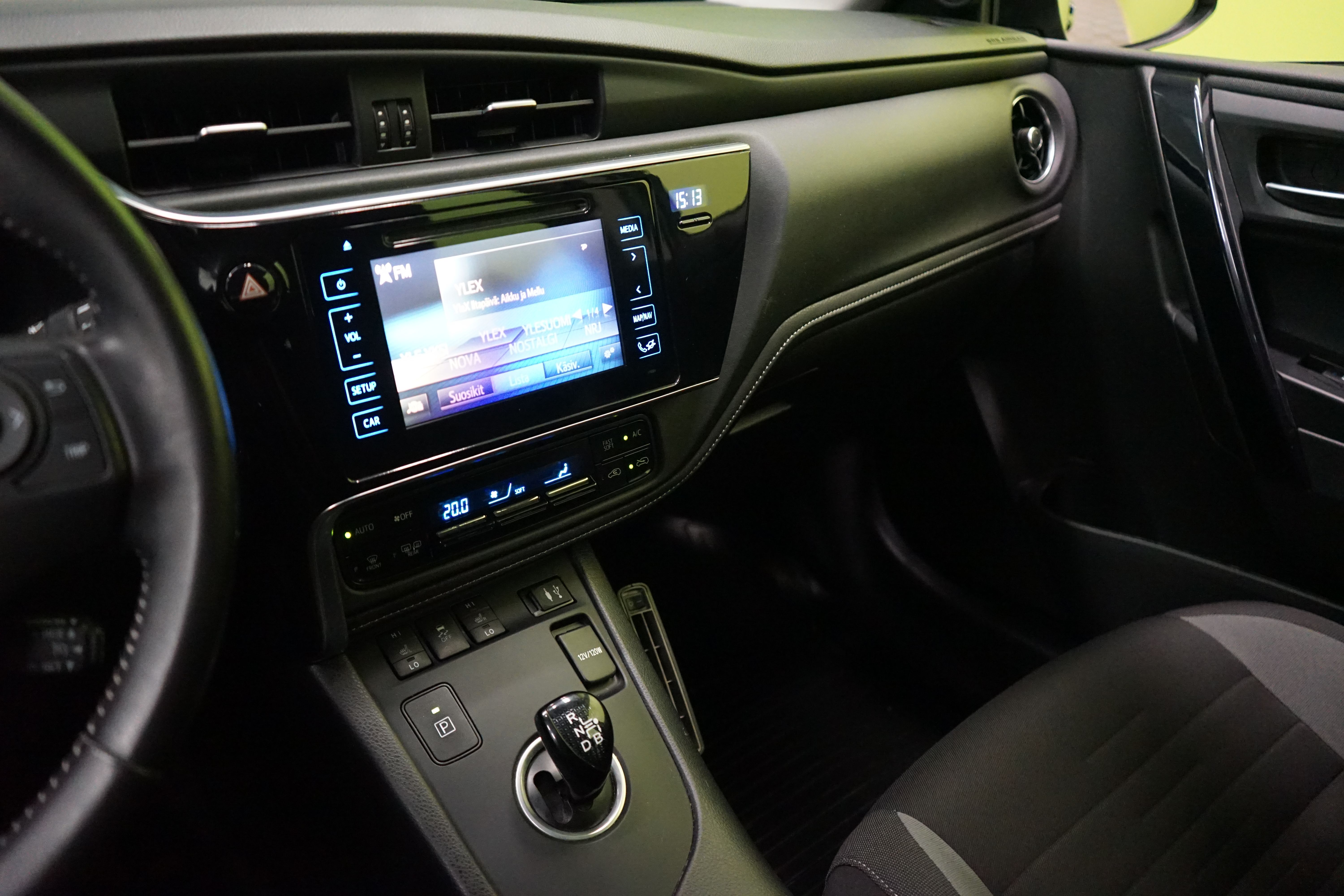 Toyota Auris 2016