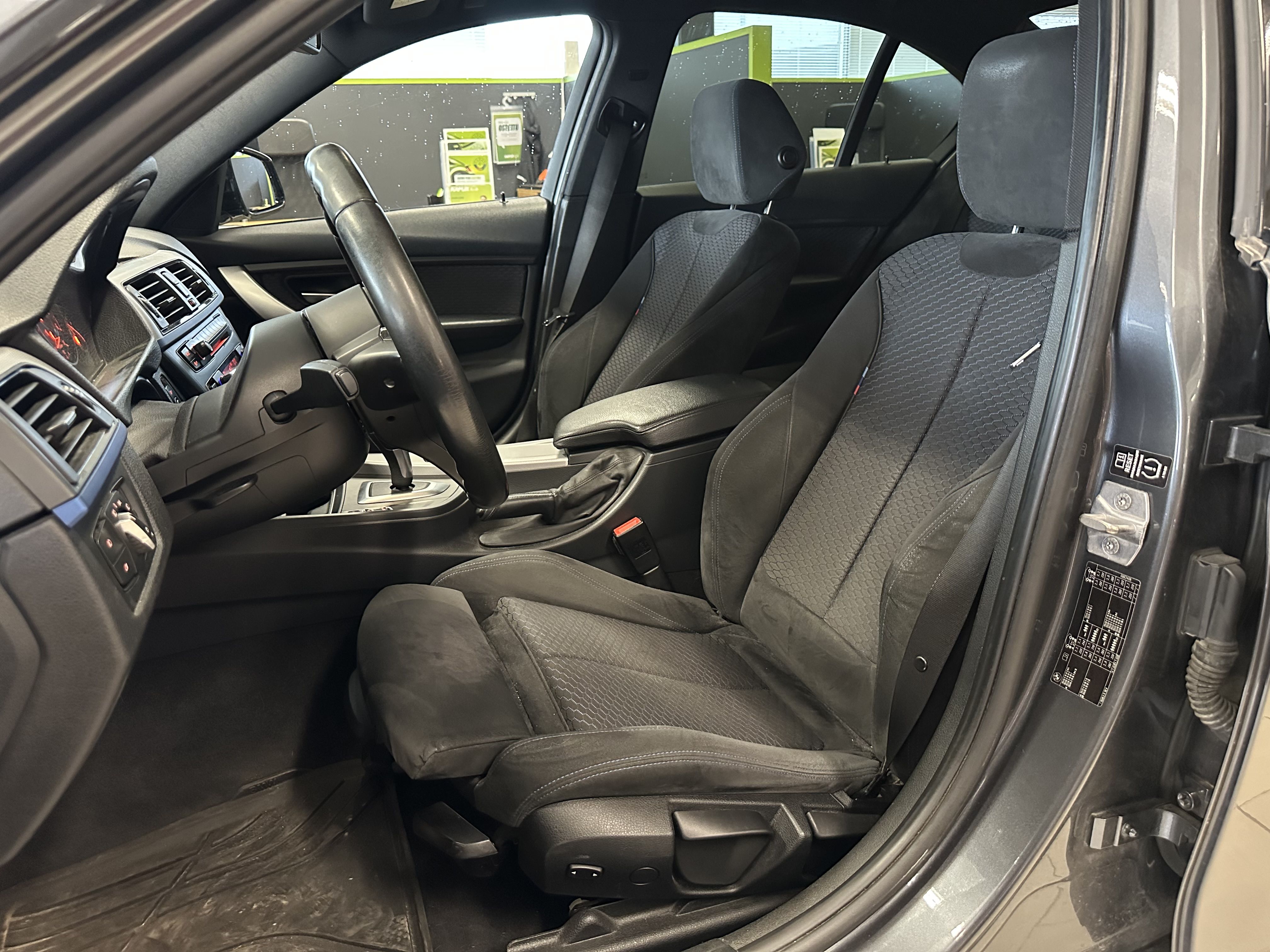 BMW 320 2014