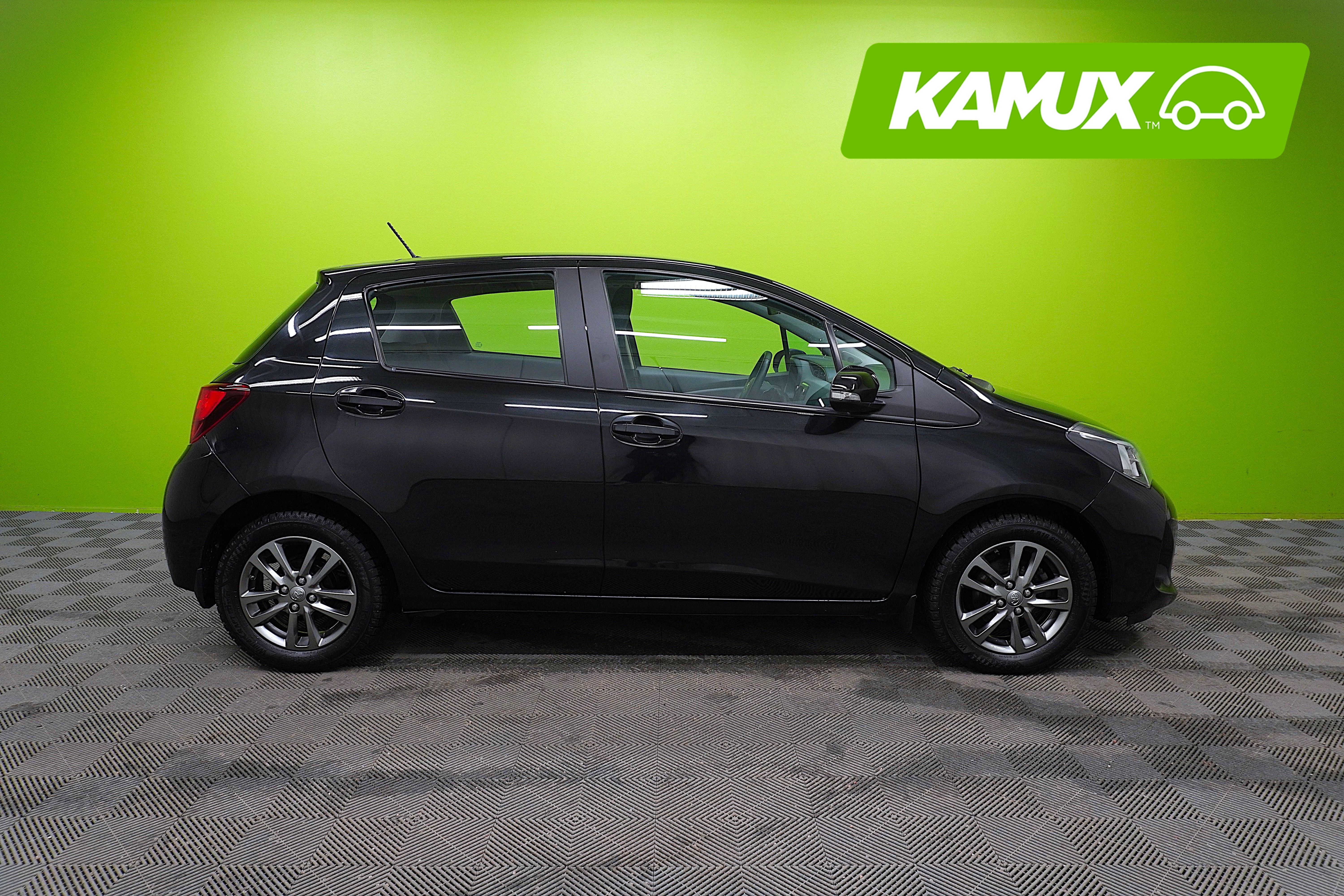 Toyota Yaris 2015