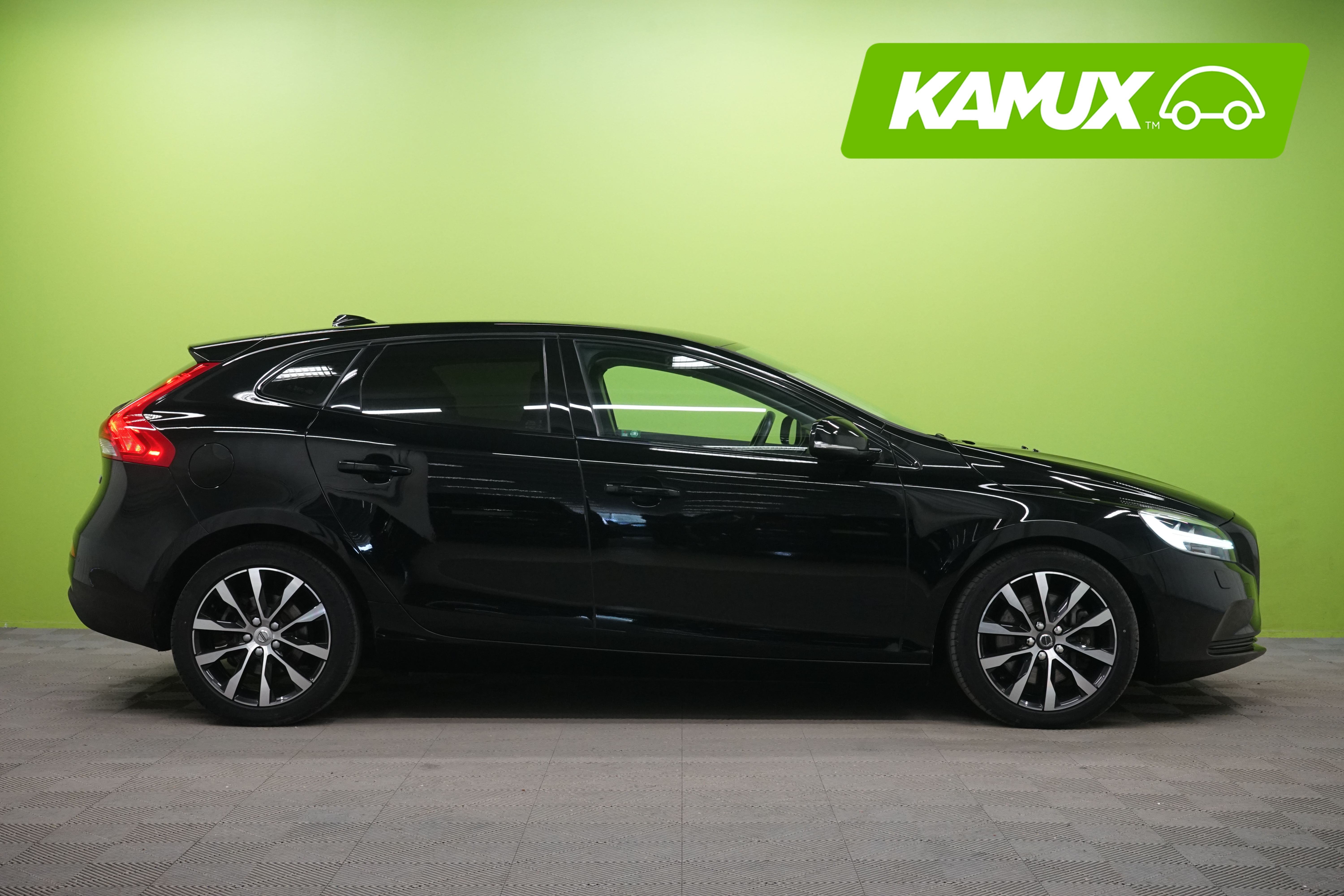 Volvo V40 2020
