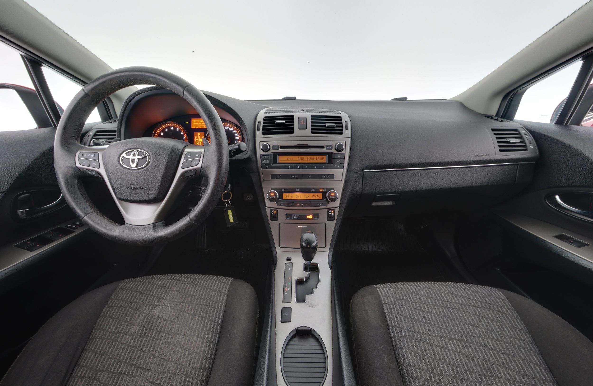 Toyota Avensis 2011