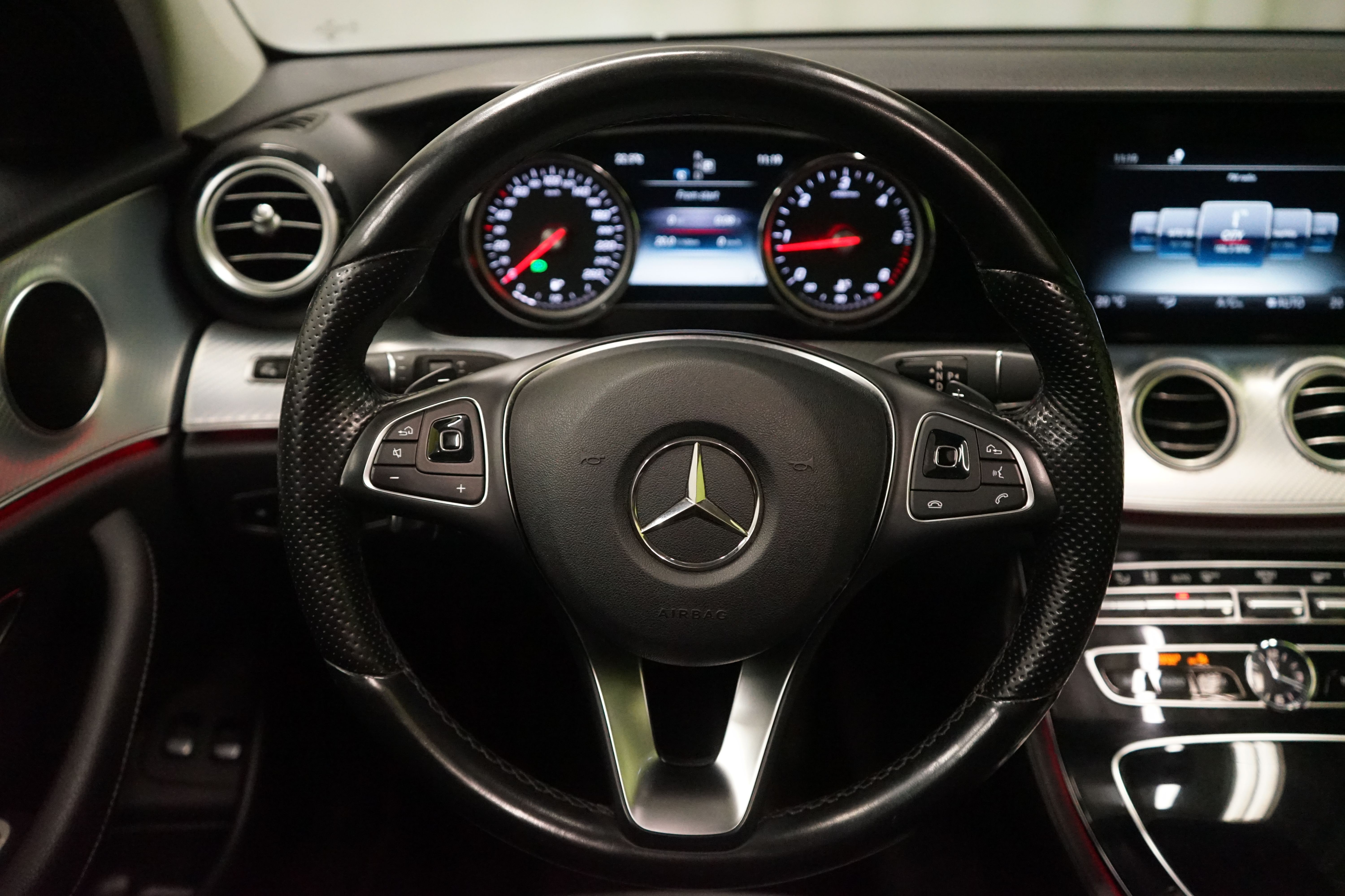 Mercedes-Benz E 2017