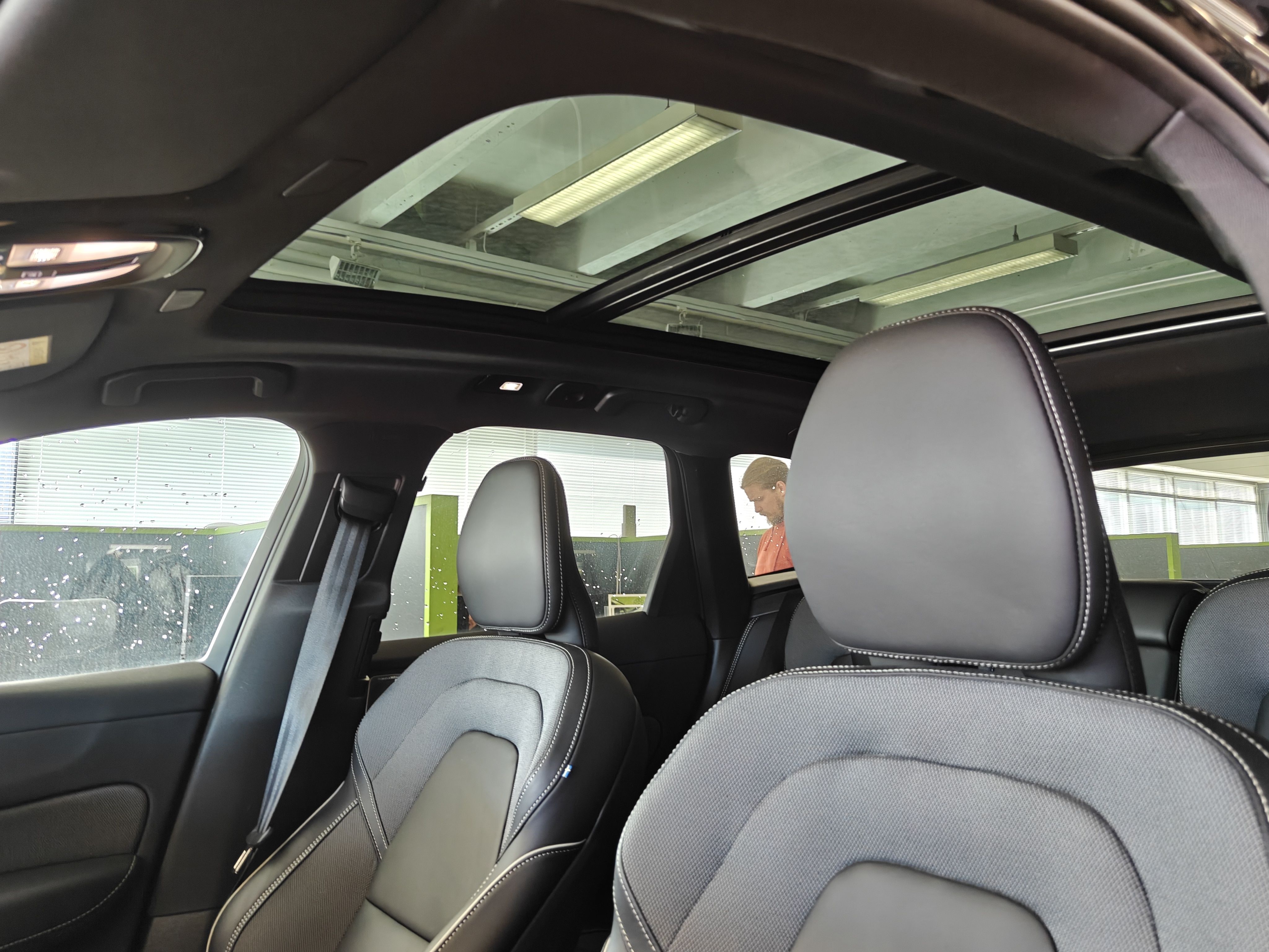 Volvo XC60 2025