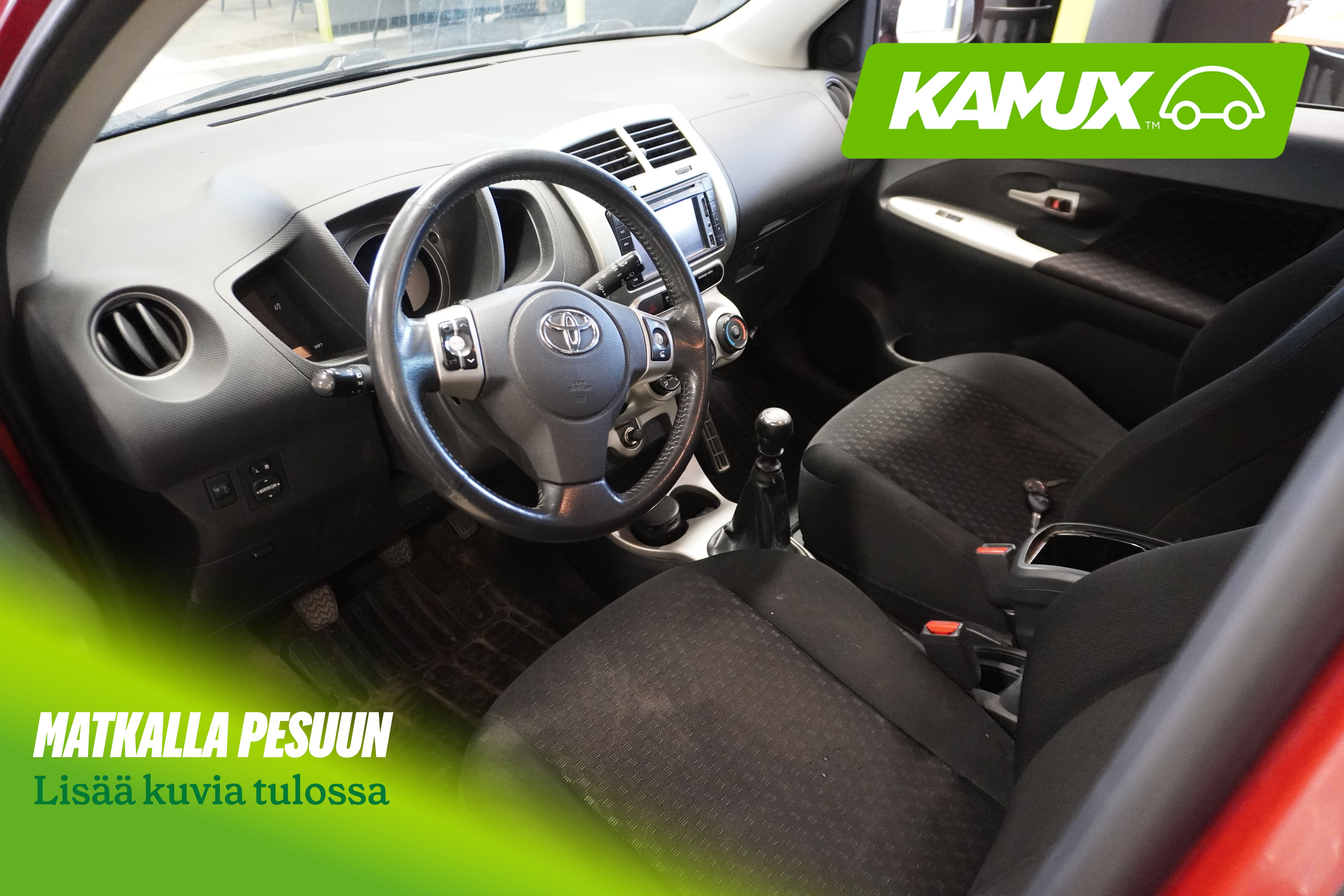 Toyota Urban Cruiser 2010