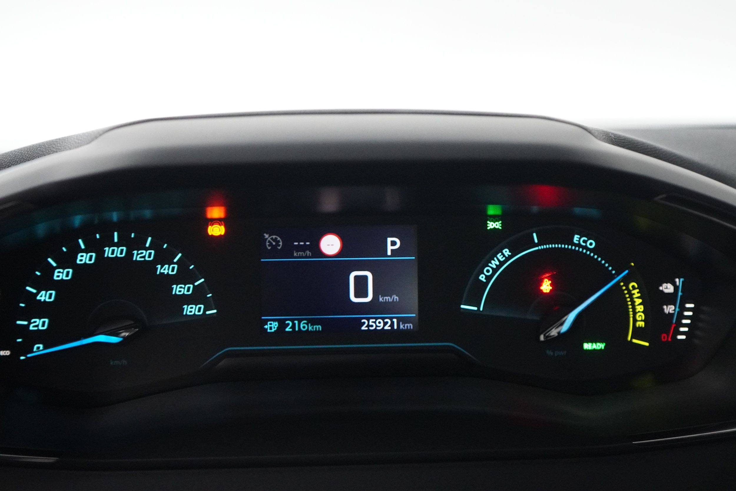 Peugeot e-2008 2024