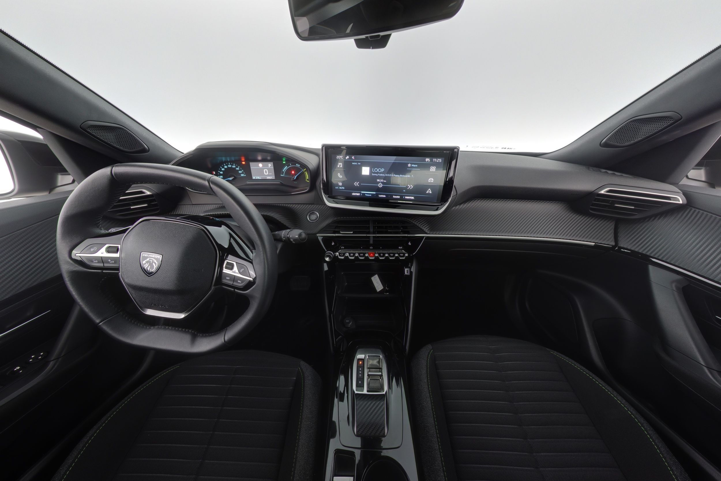Peugeot e-2008 2024