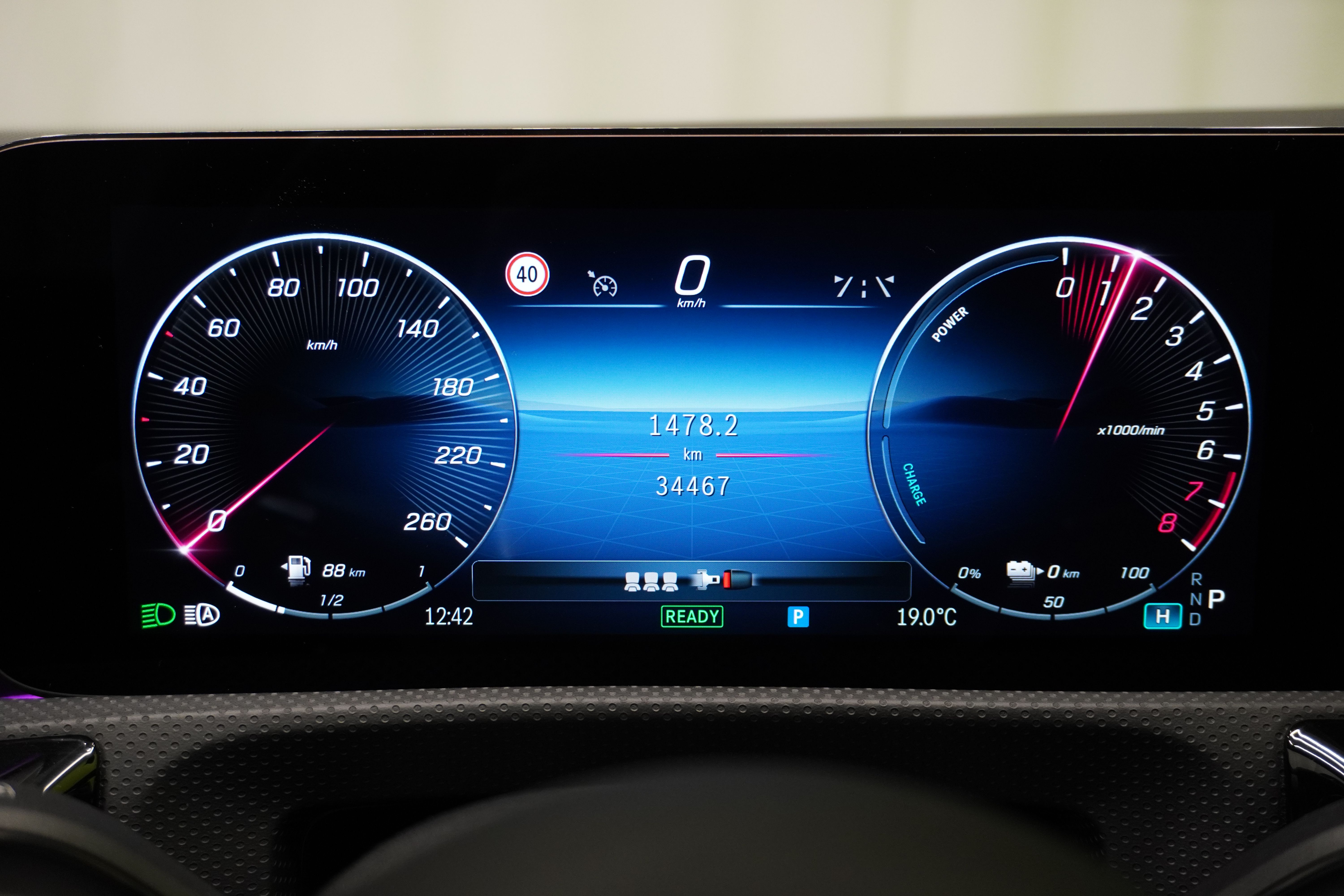 Mercedes-Benz CLA 2024