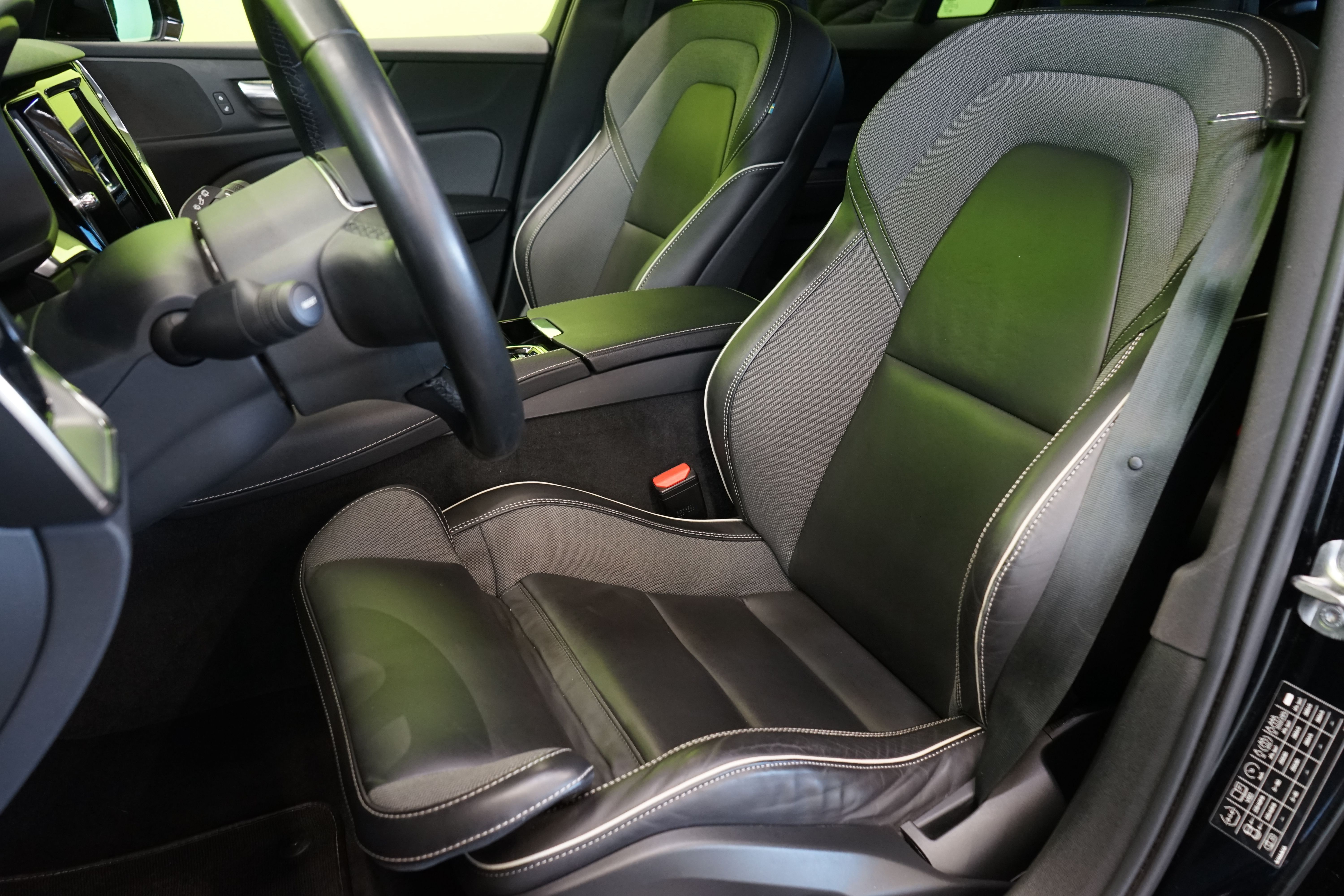 Volvo V60 2022
