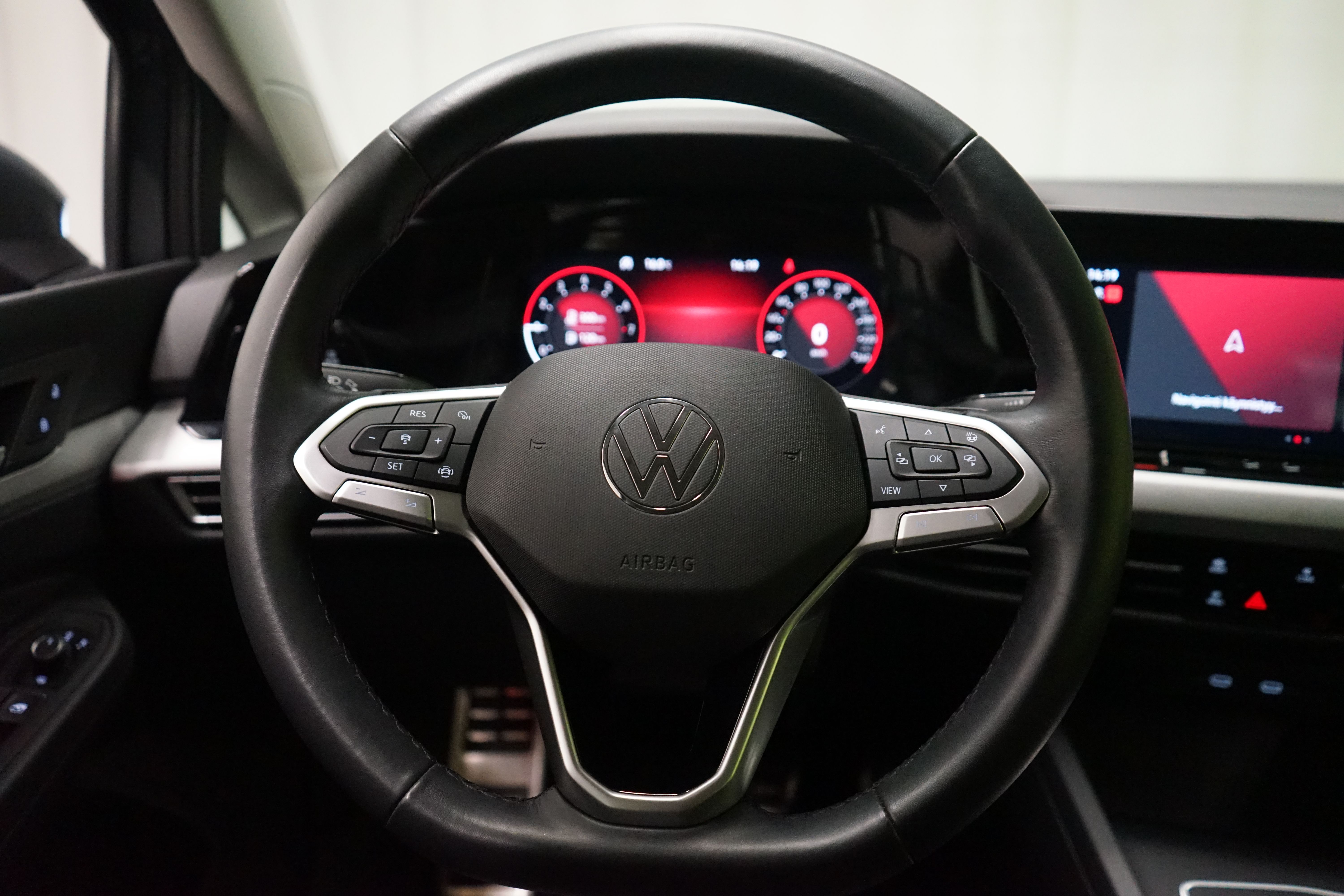 Volkswagen Golf 2024