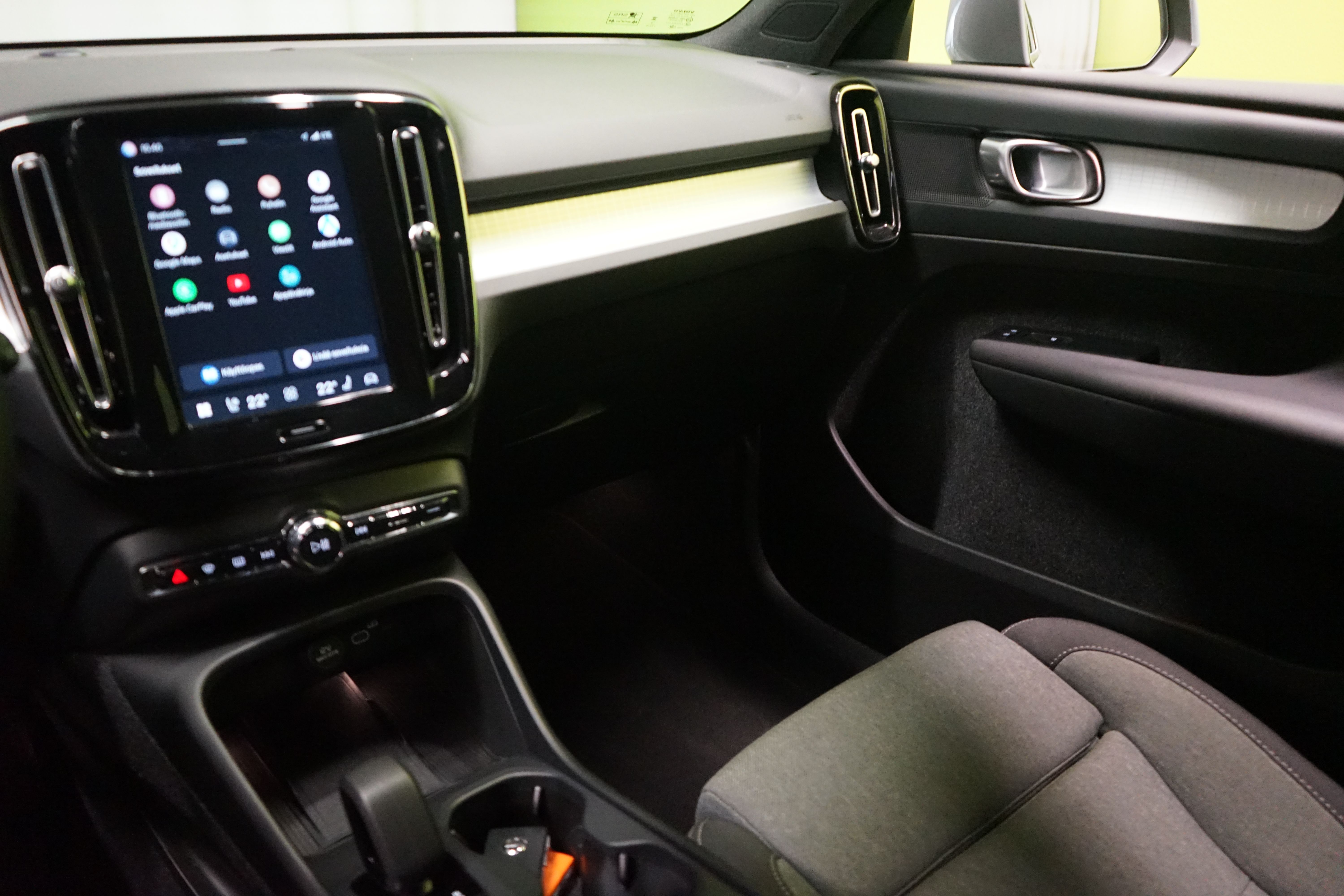 Volvo XC40 2024