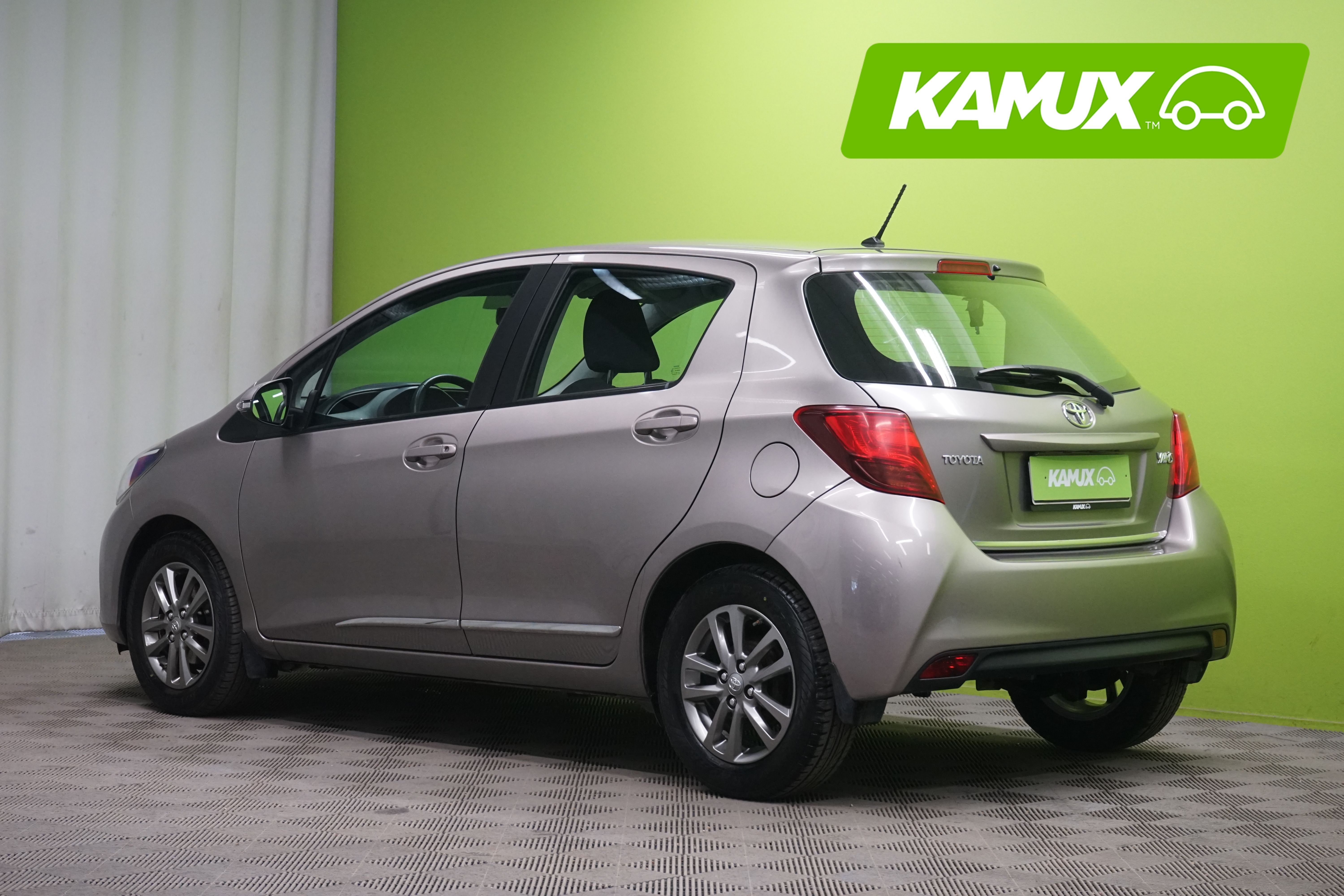 Toyota Yaris 2014