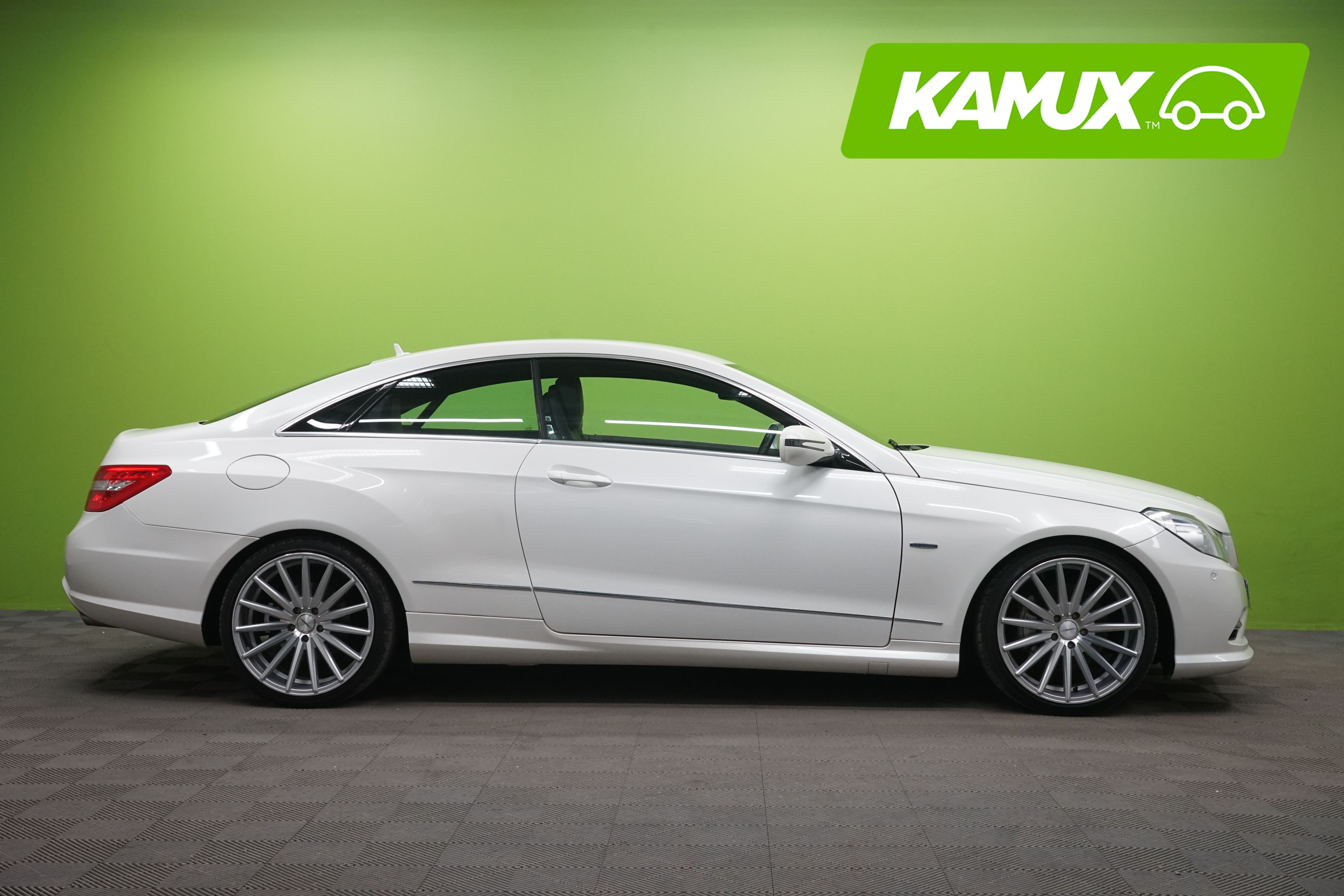 Mercedes-Benz E 2010