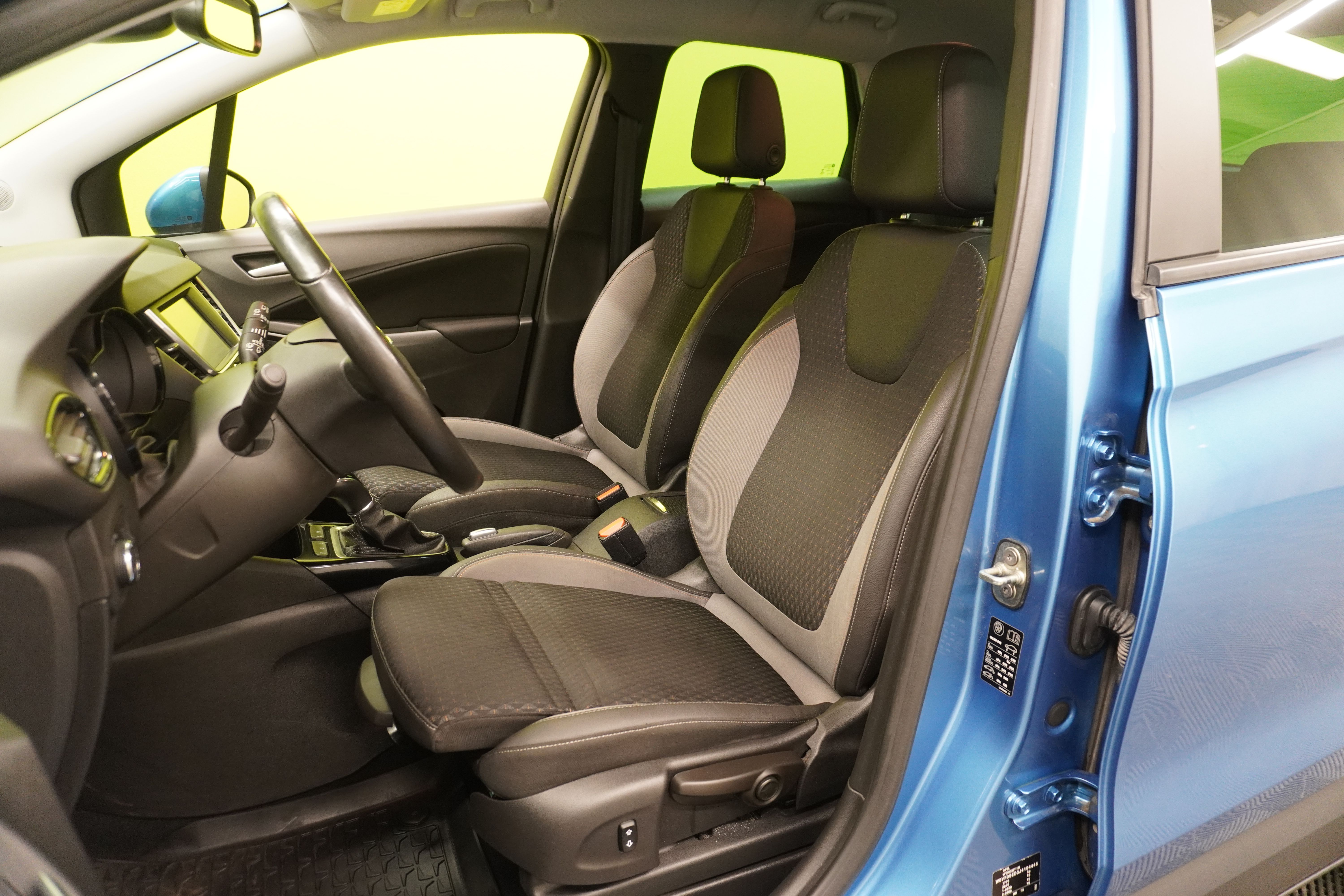 Opel Crossland X 2018