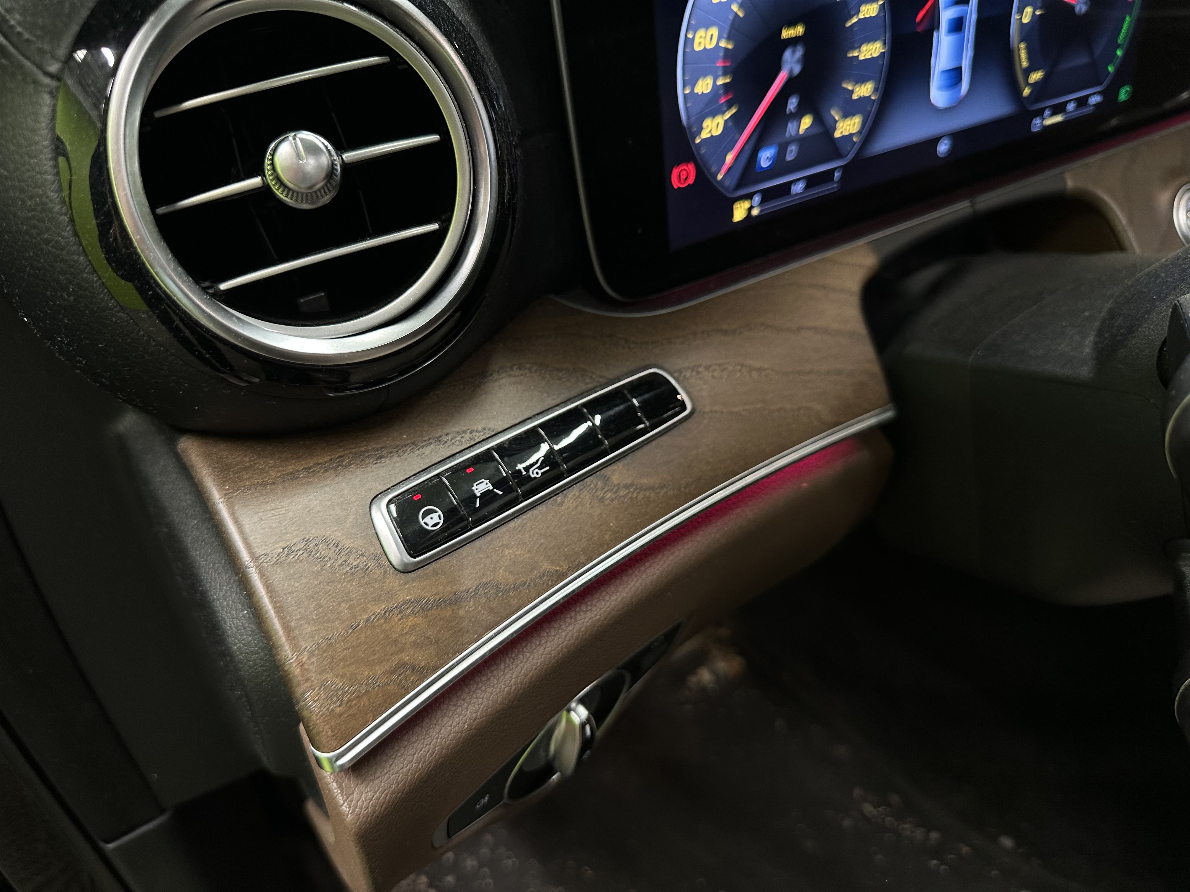 Mercedes-Benz E 2017