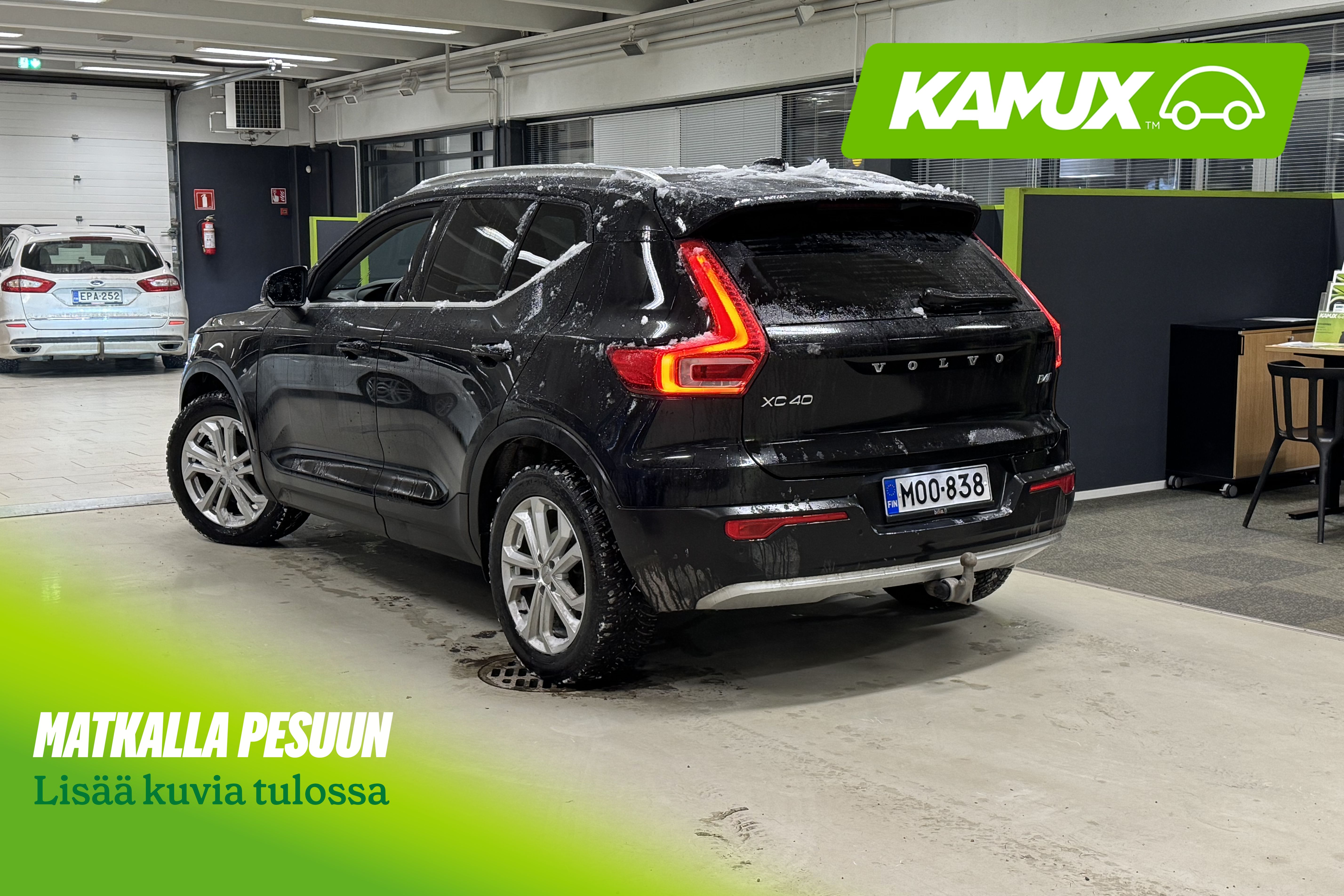 Volvo XC40 2023