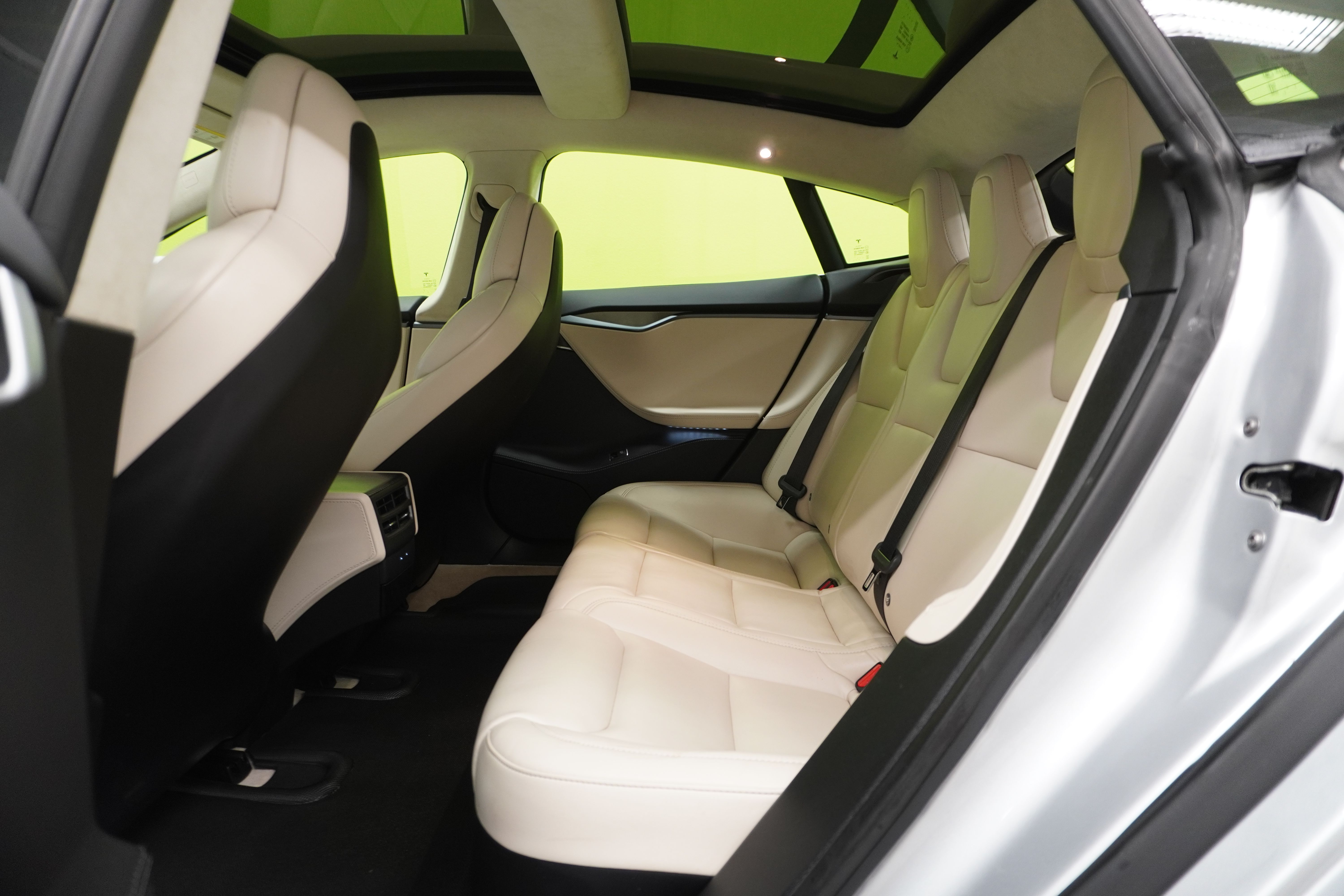 Tesla Model S 2018
