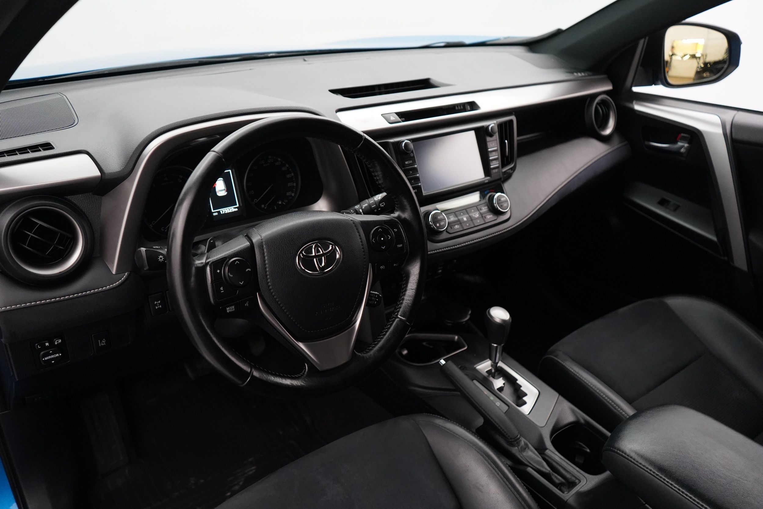 Toyota RAV4 2016