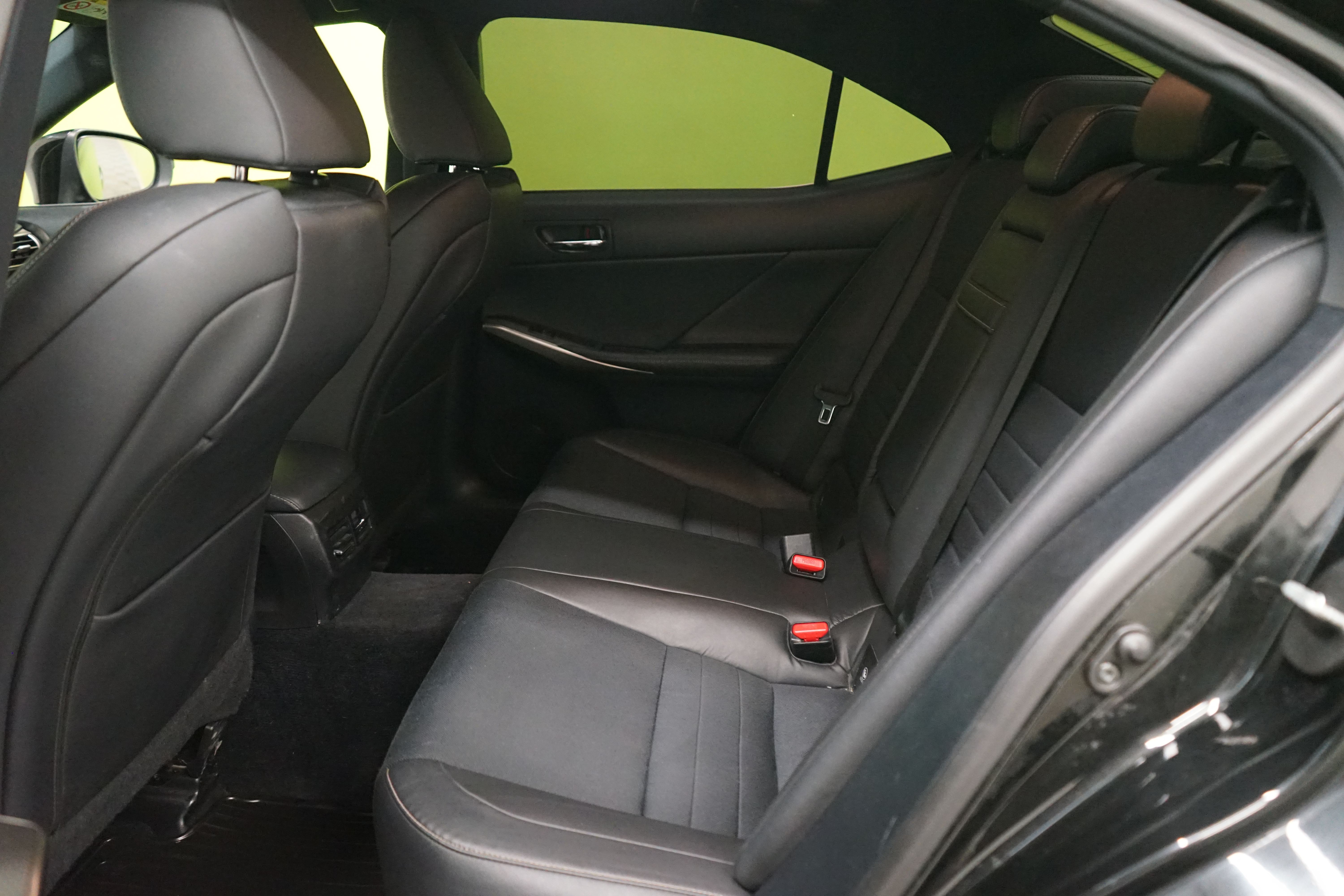 Lexus IS 2014