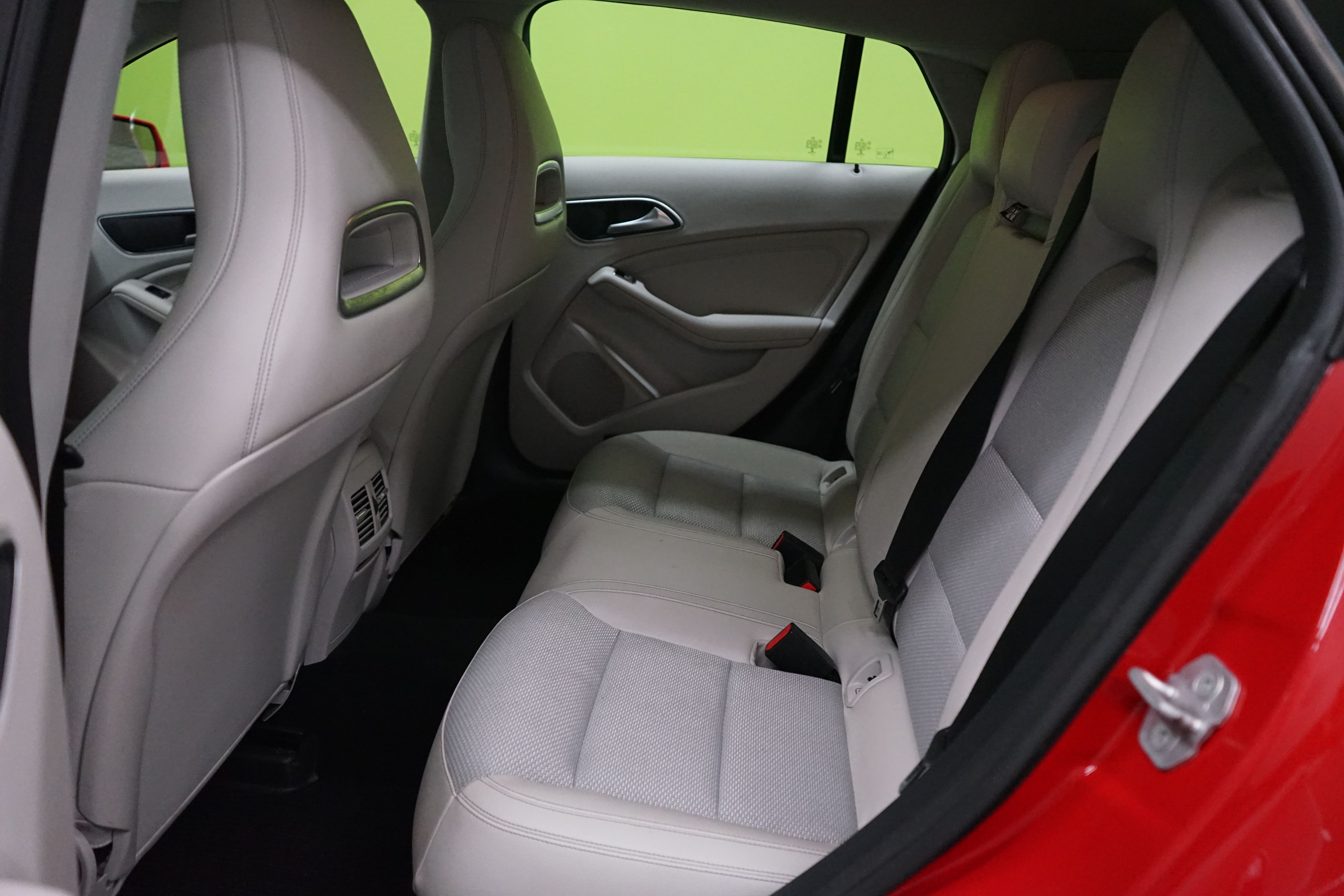 Mercedes-Benz CLA 2015