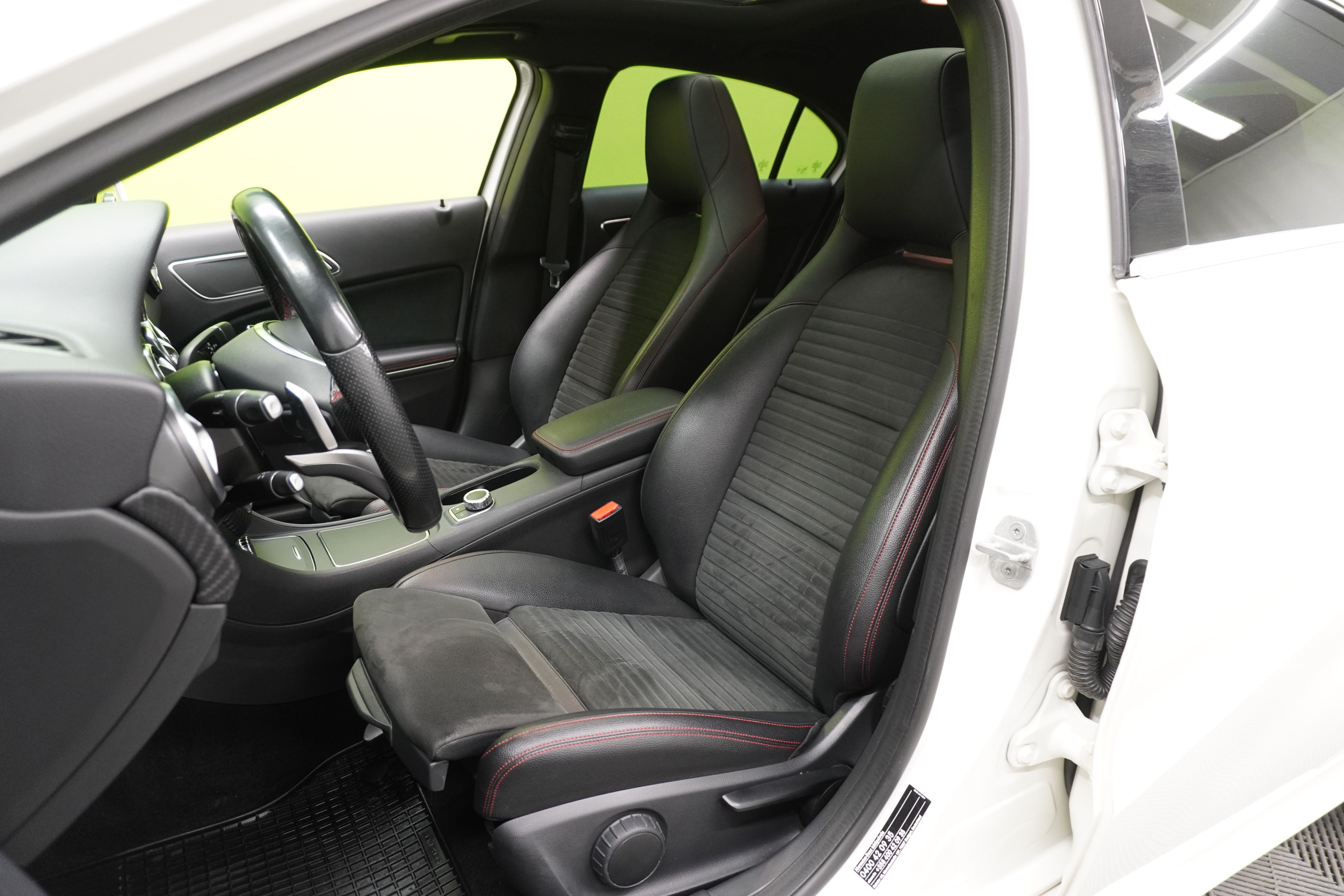 Mercedes-Benz A 2016