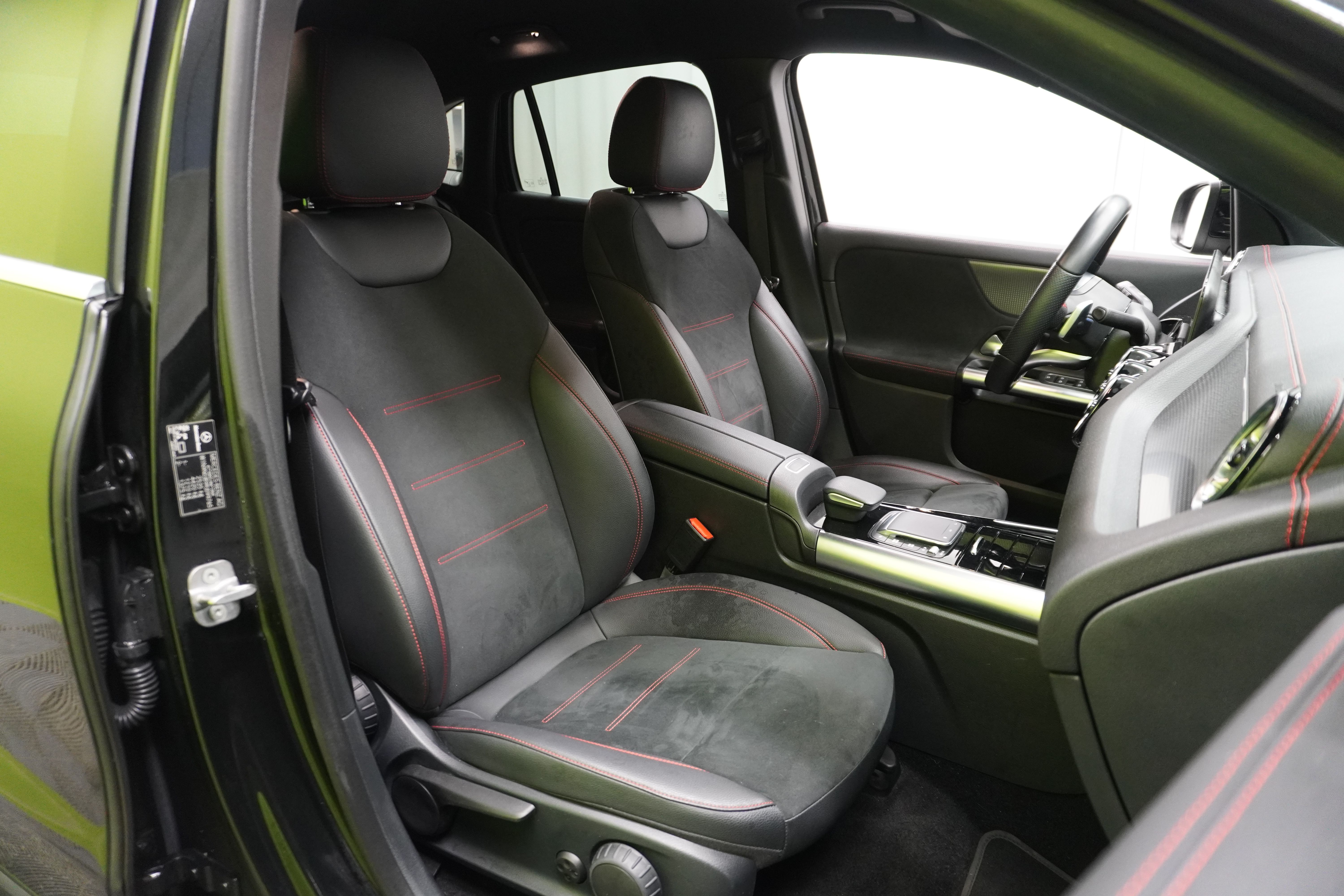 Mercedes-Benz EQA 2024