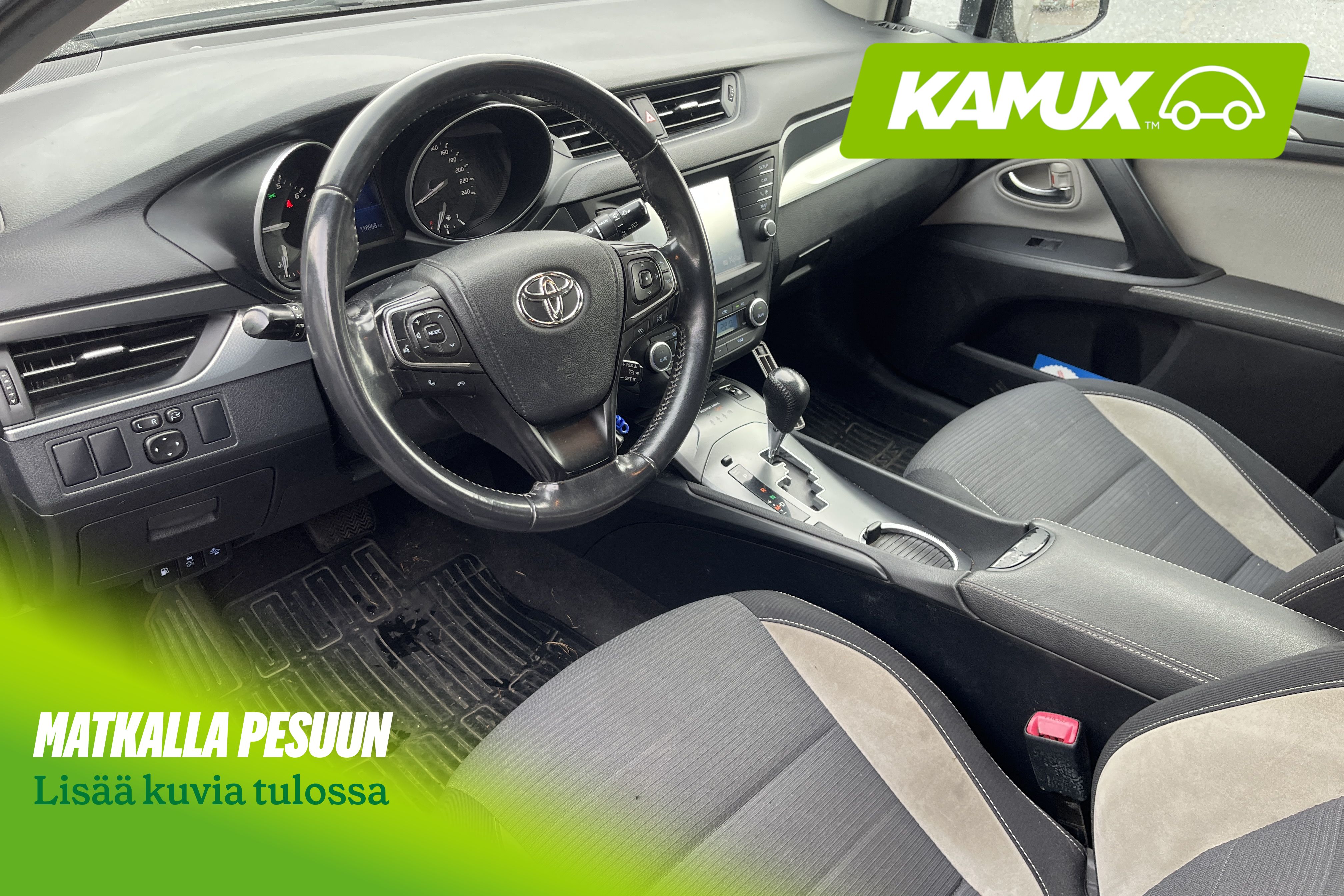 Toyota Avensis 2016