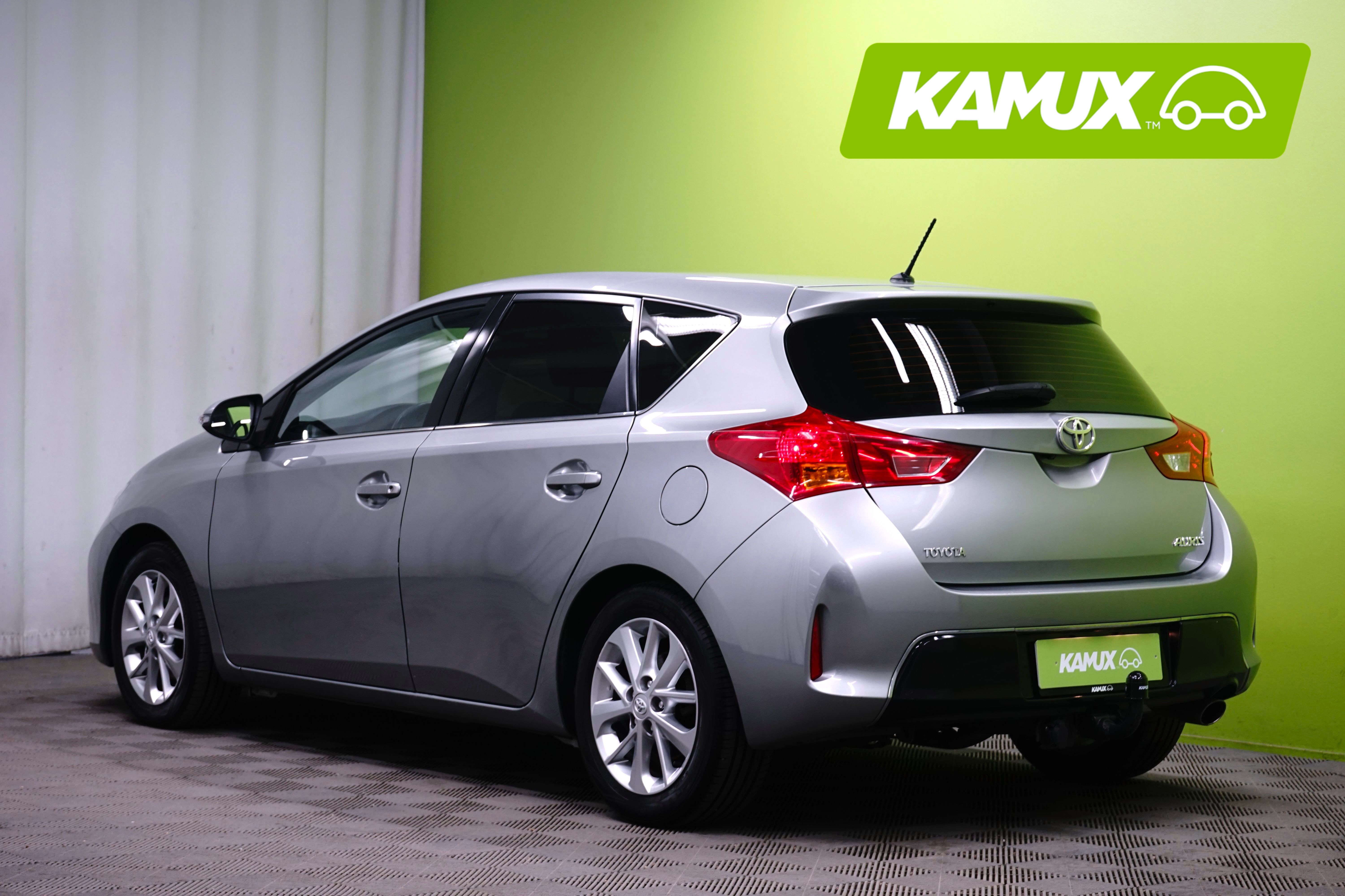 Toyota Auris 2013