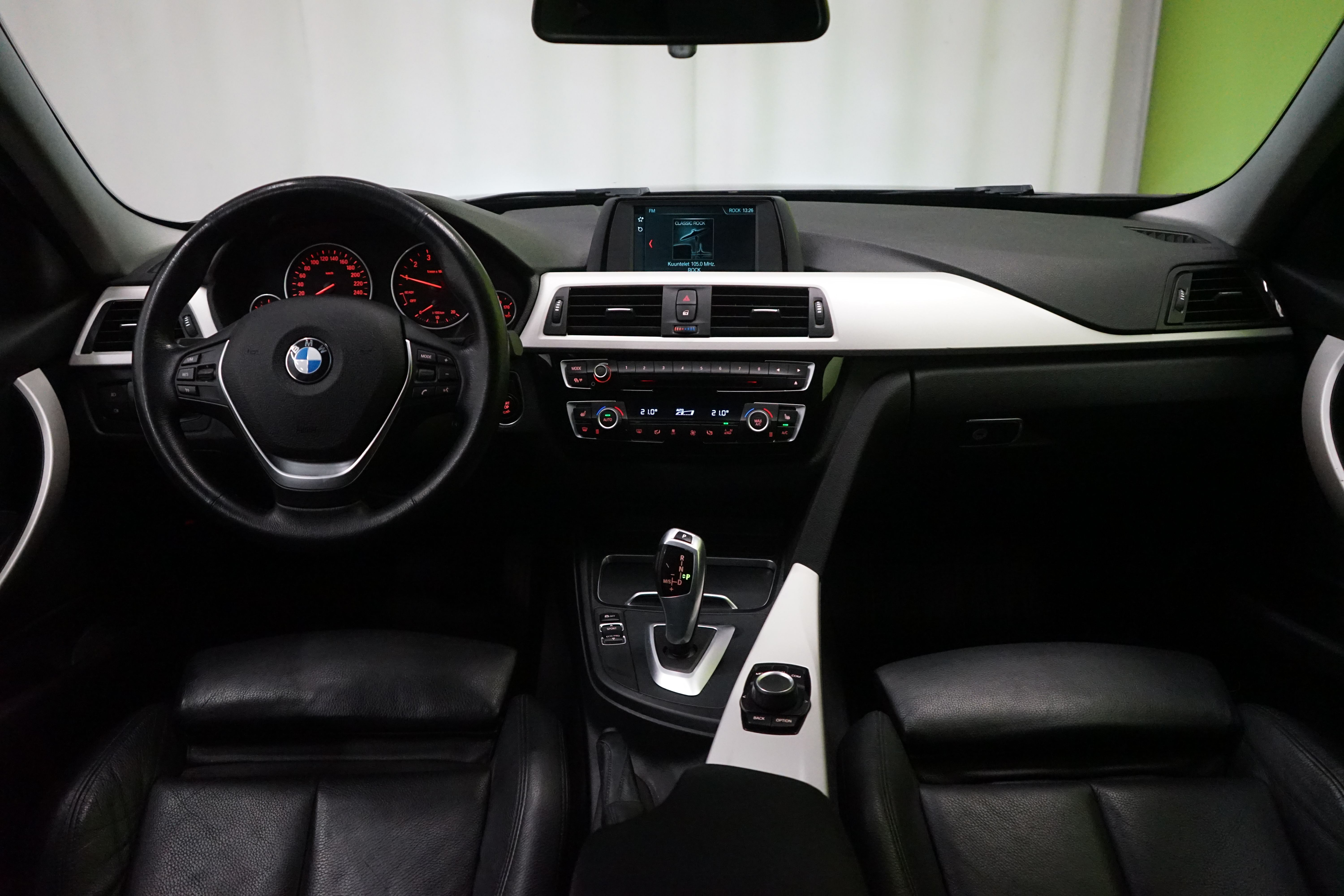 BMW 320 2018