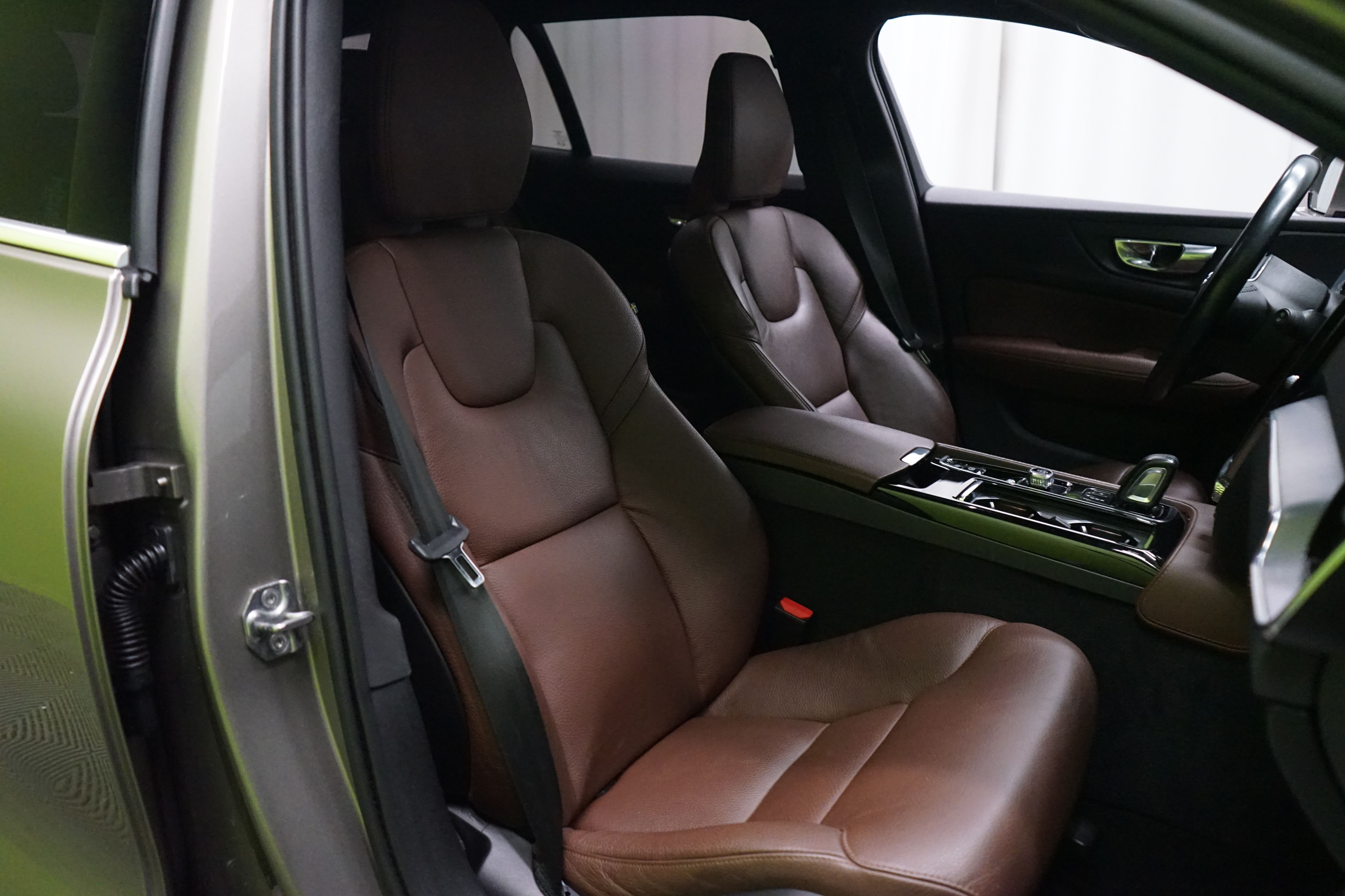 Volvo V60 2021