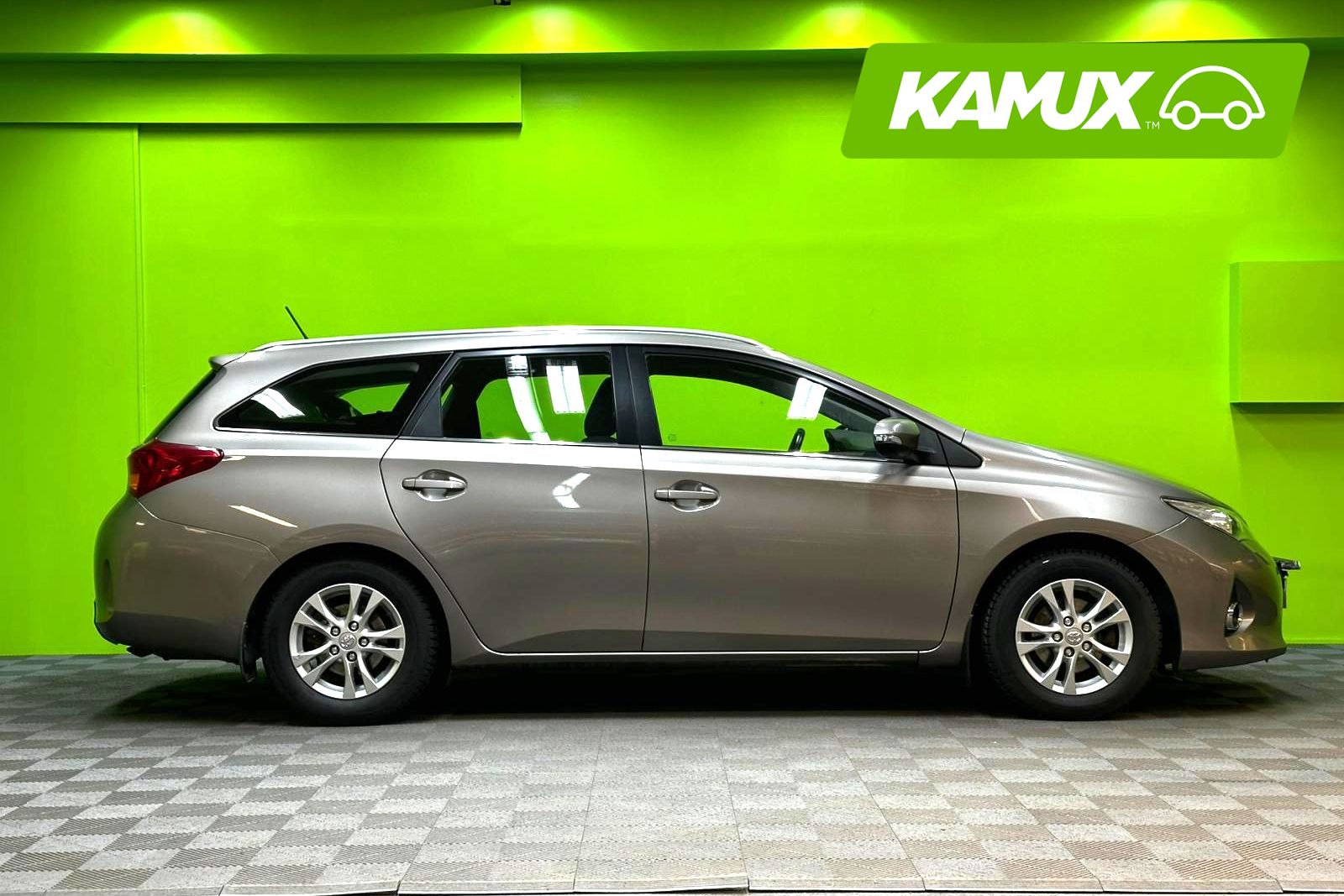 Toyota Auris 2014