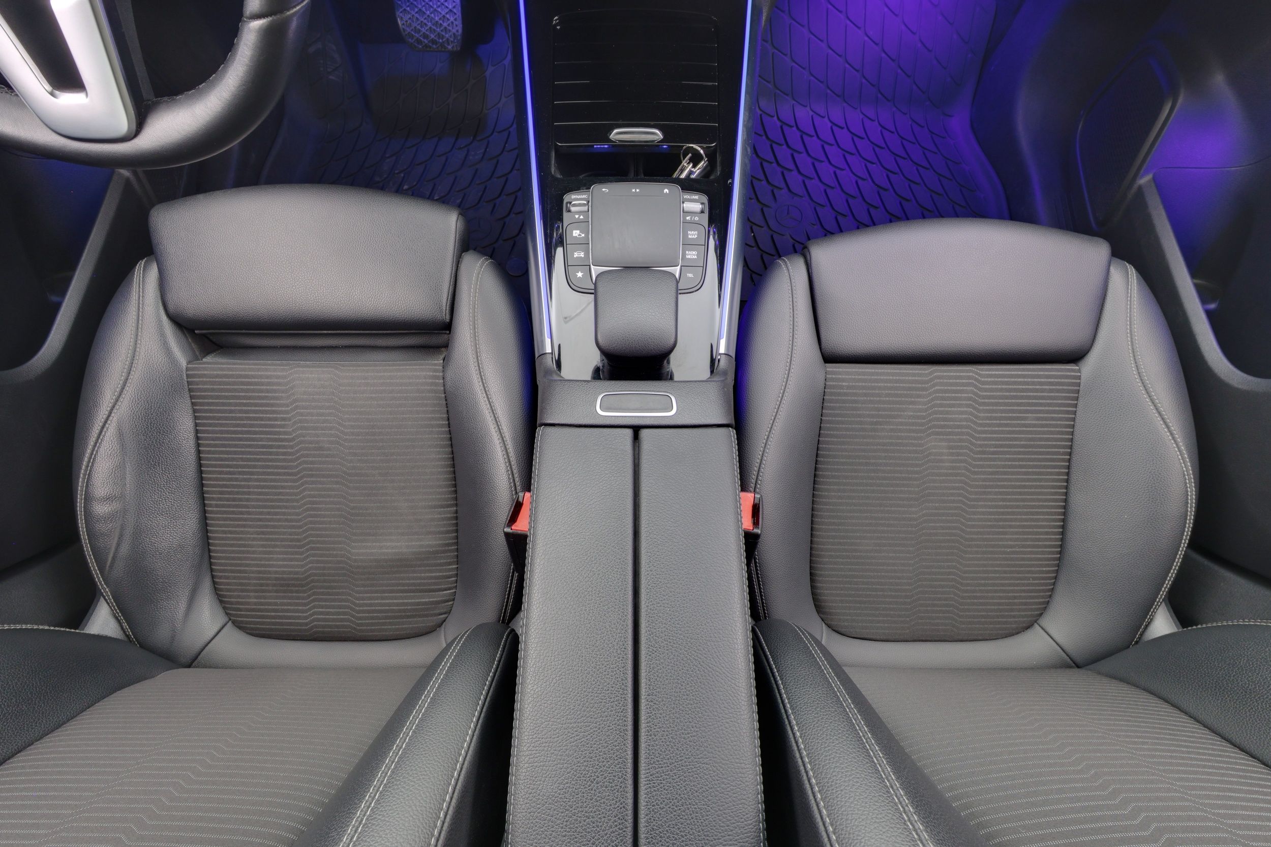 Mercedes-Benz EQA 2021