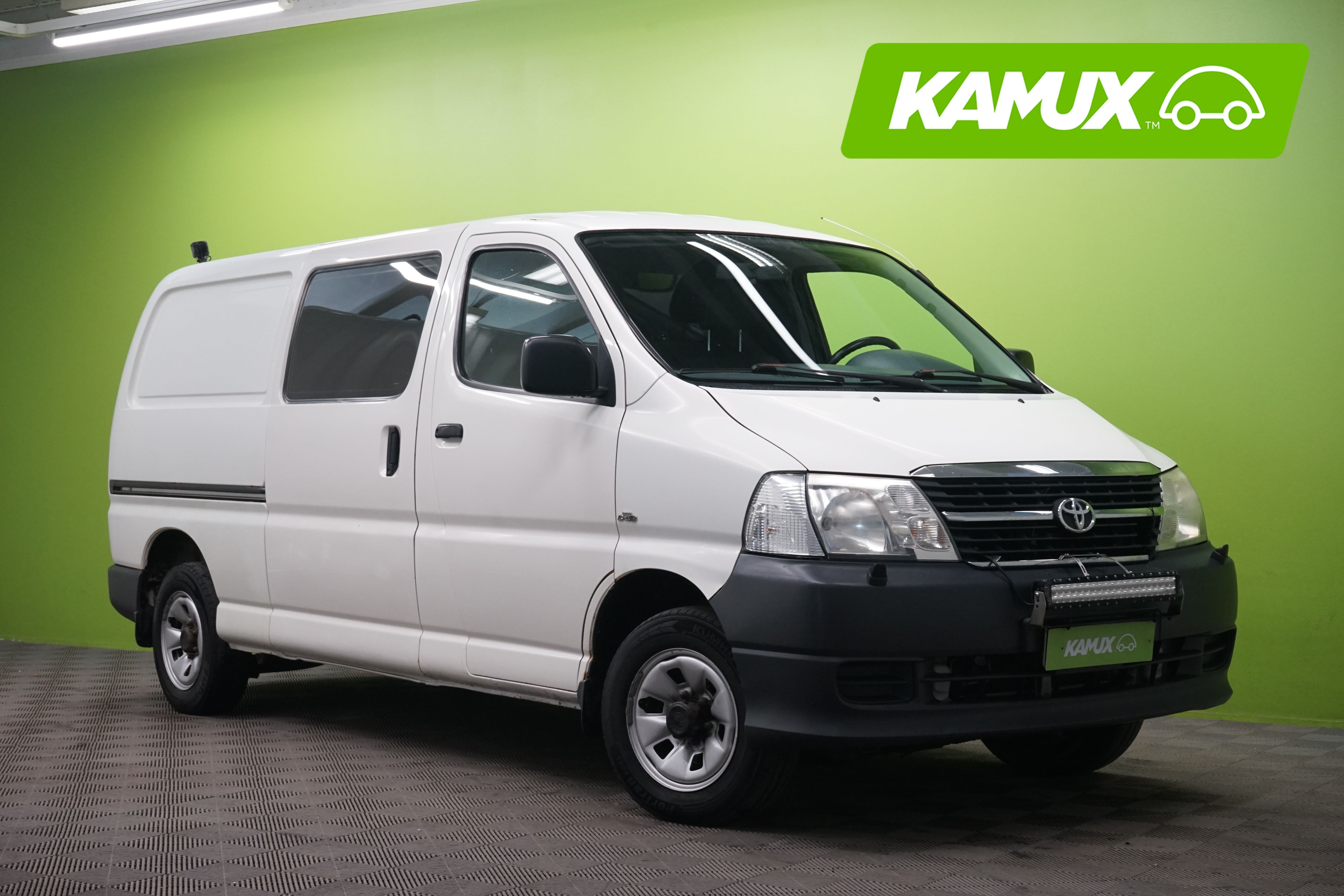 Toyota Hiace 2010
