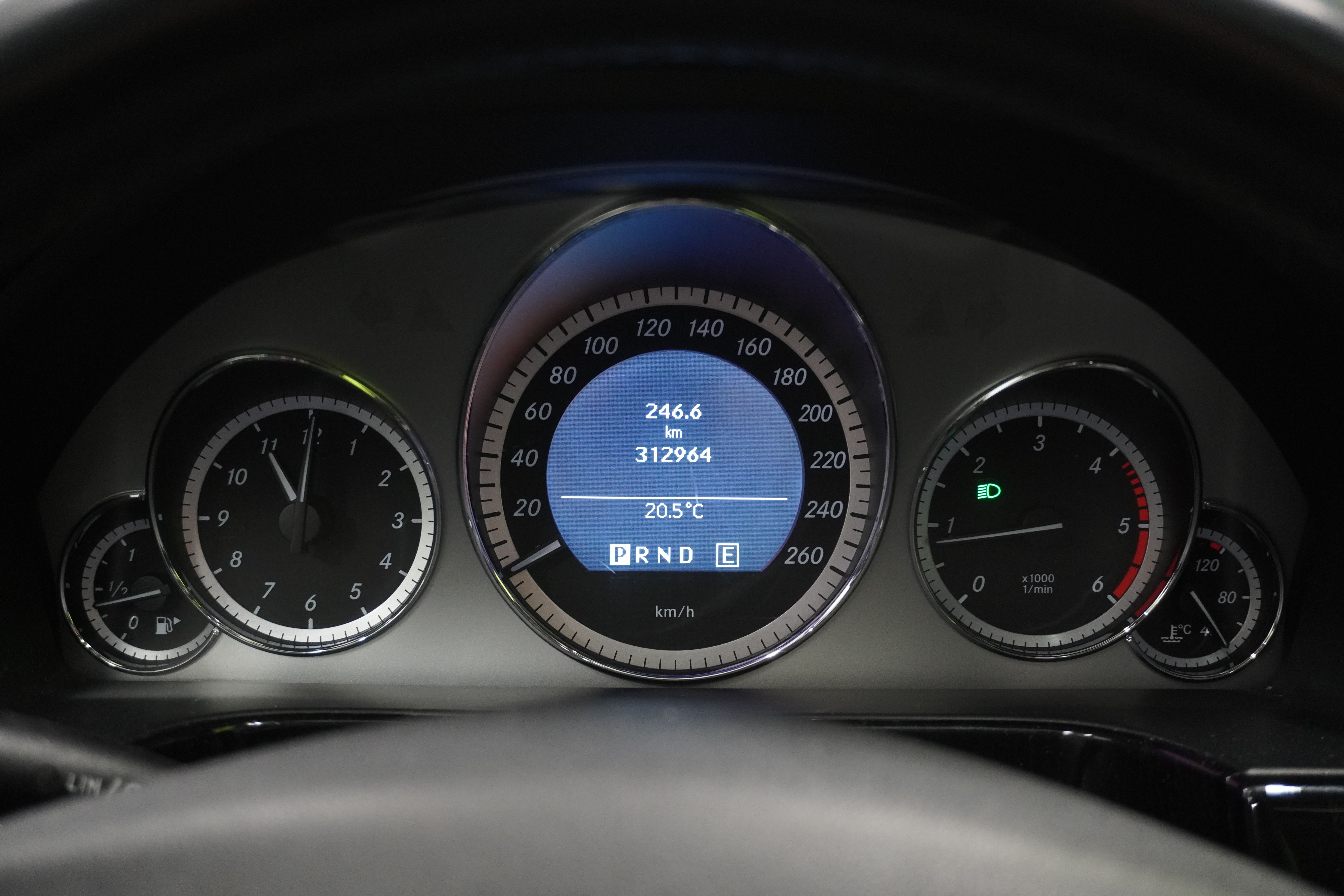 Mercedes-Benz E 2011