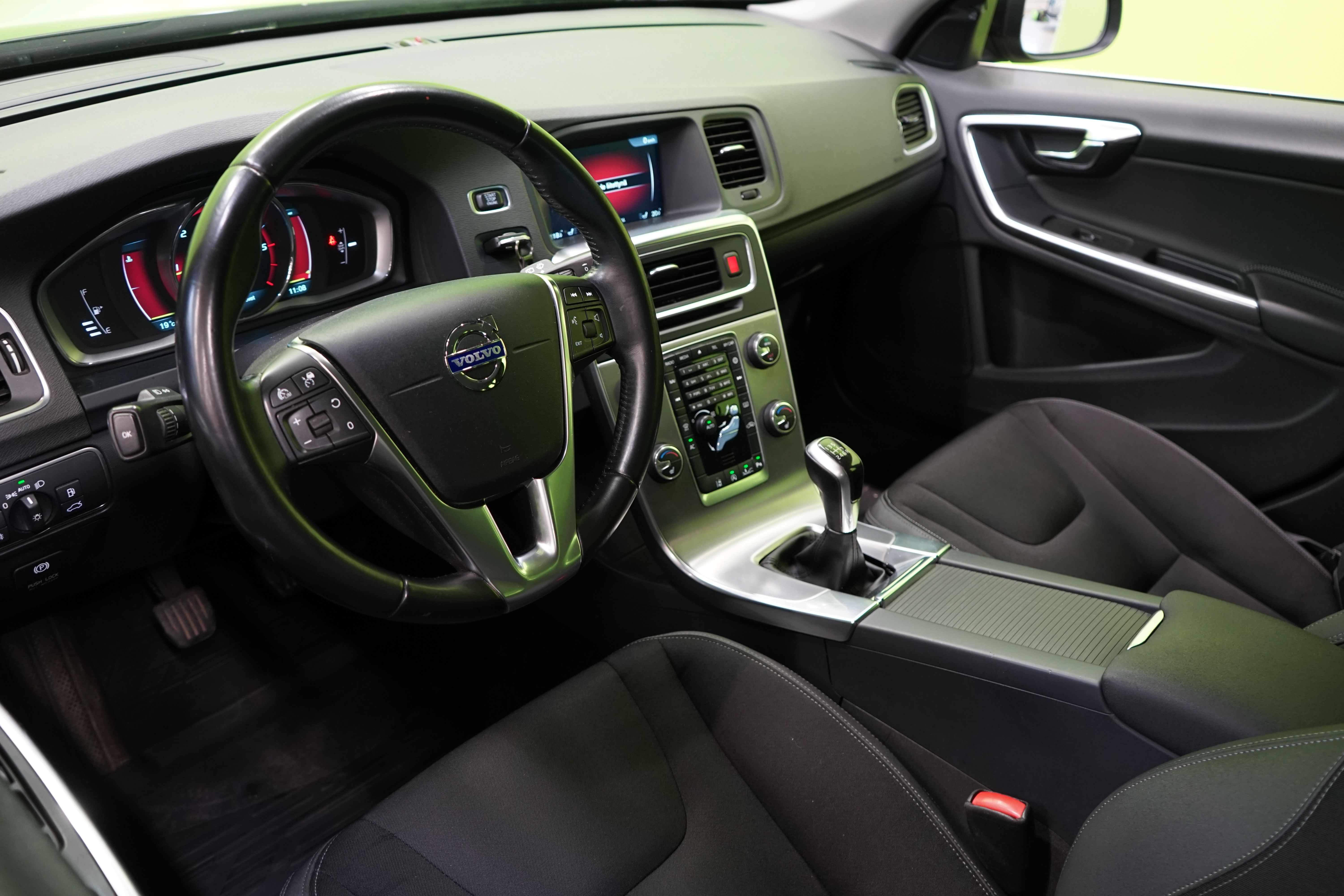 Volvo V60 2014
