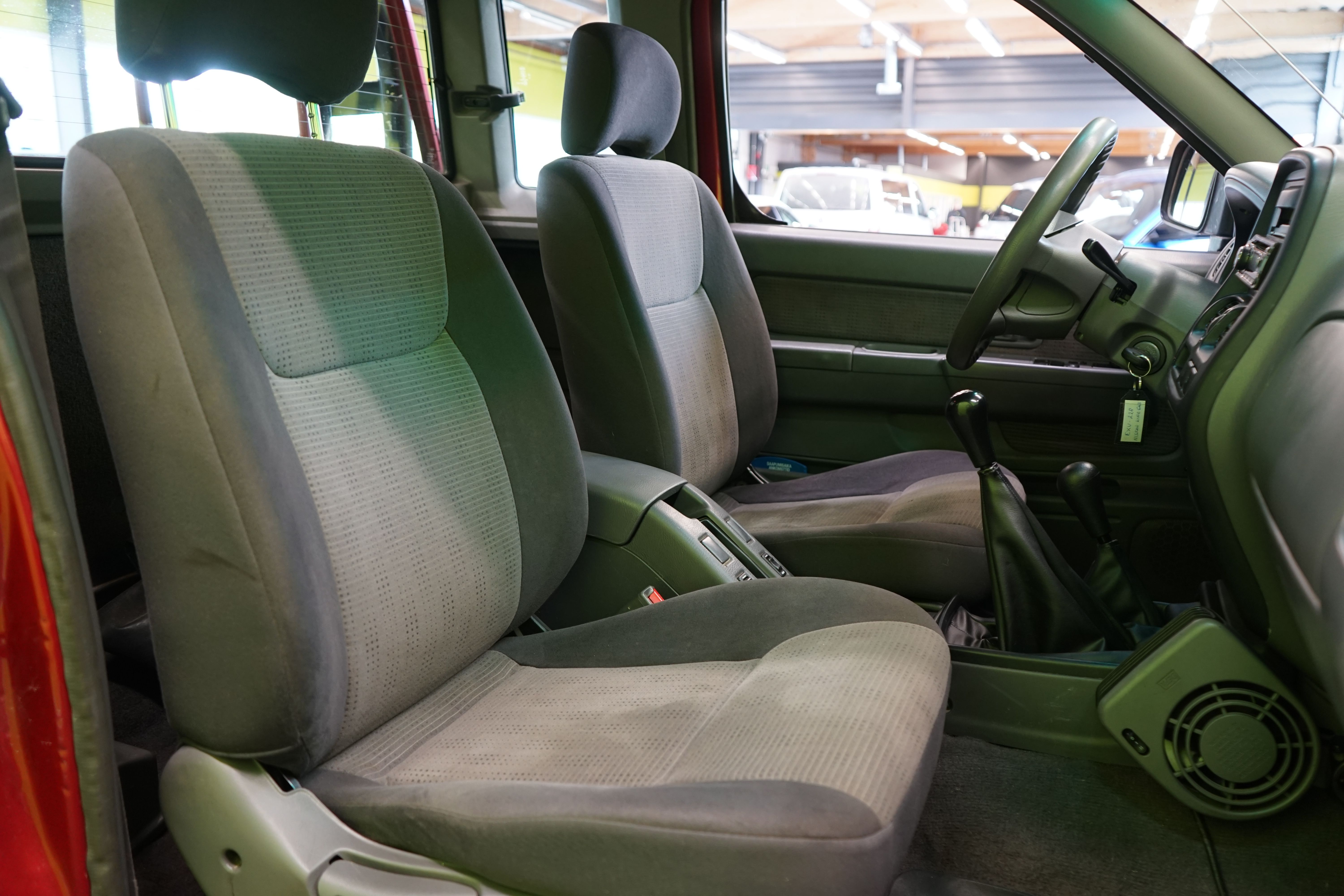 Nissan King Cab 2005