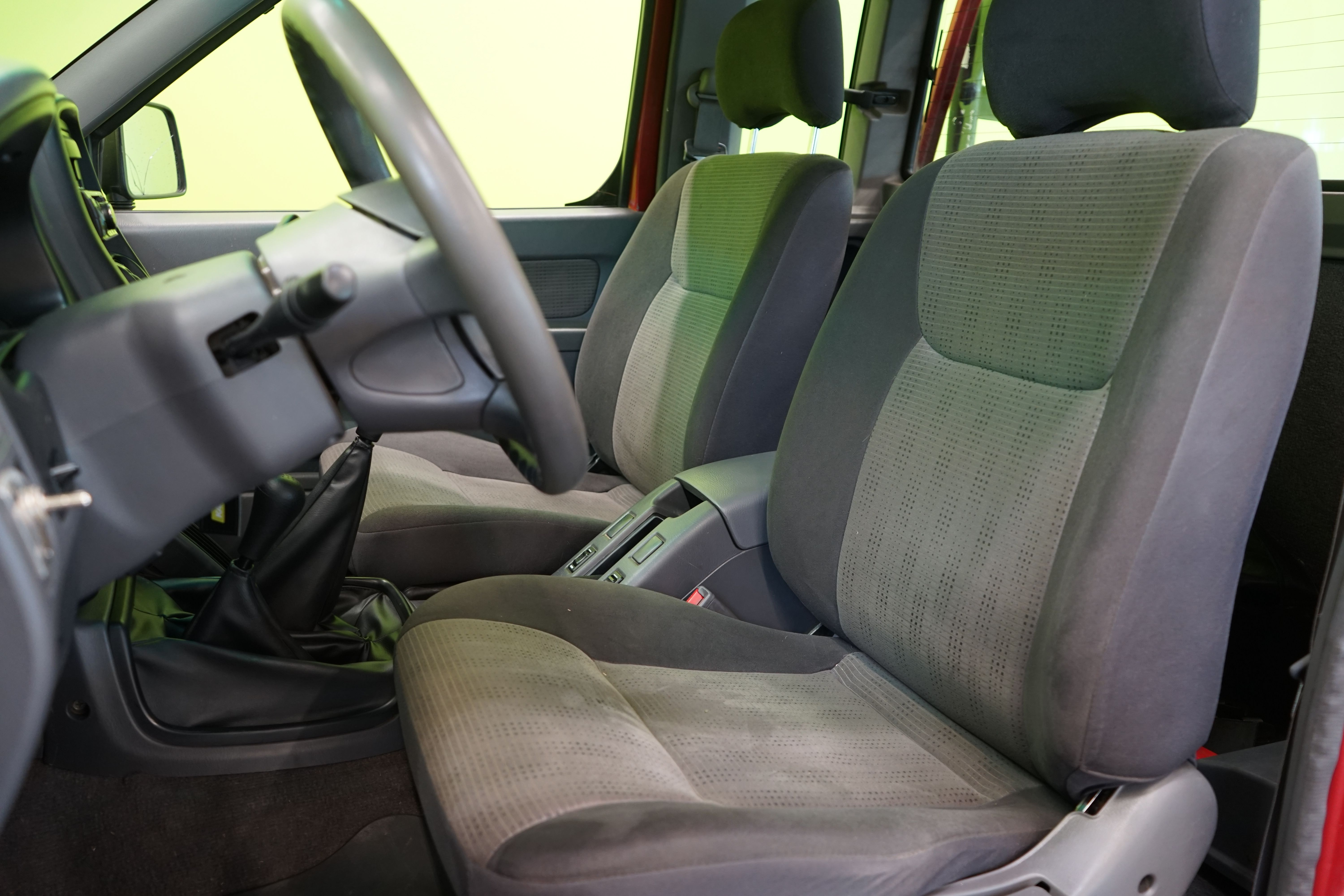 Nissan King Cab 2005