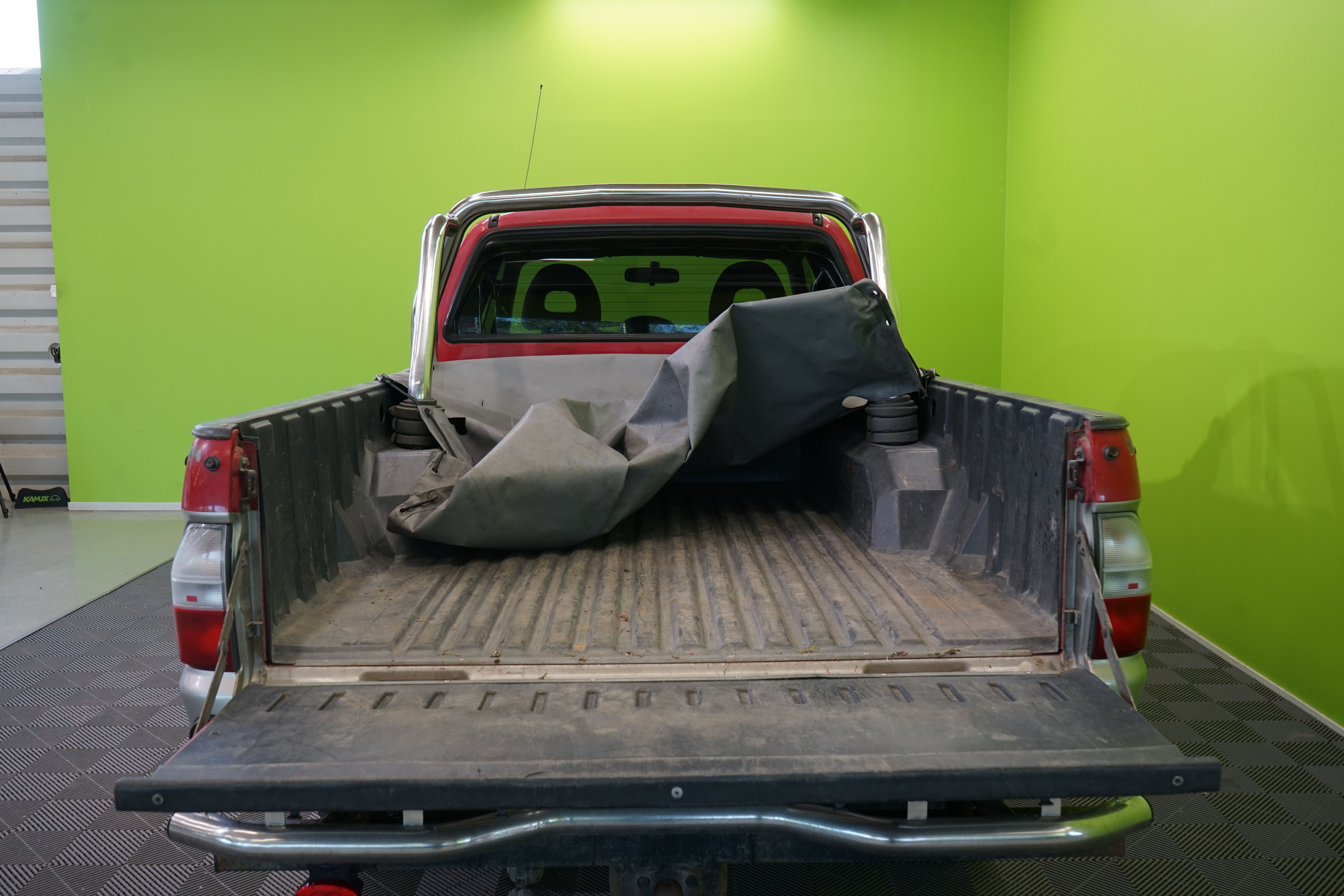 Mitsubishi L200 2004