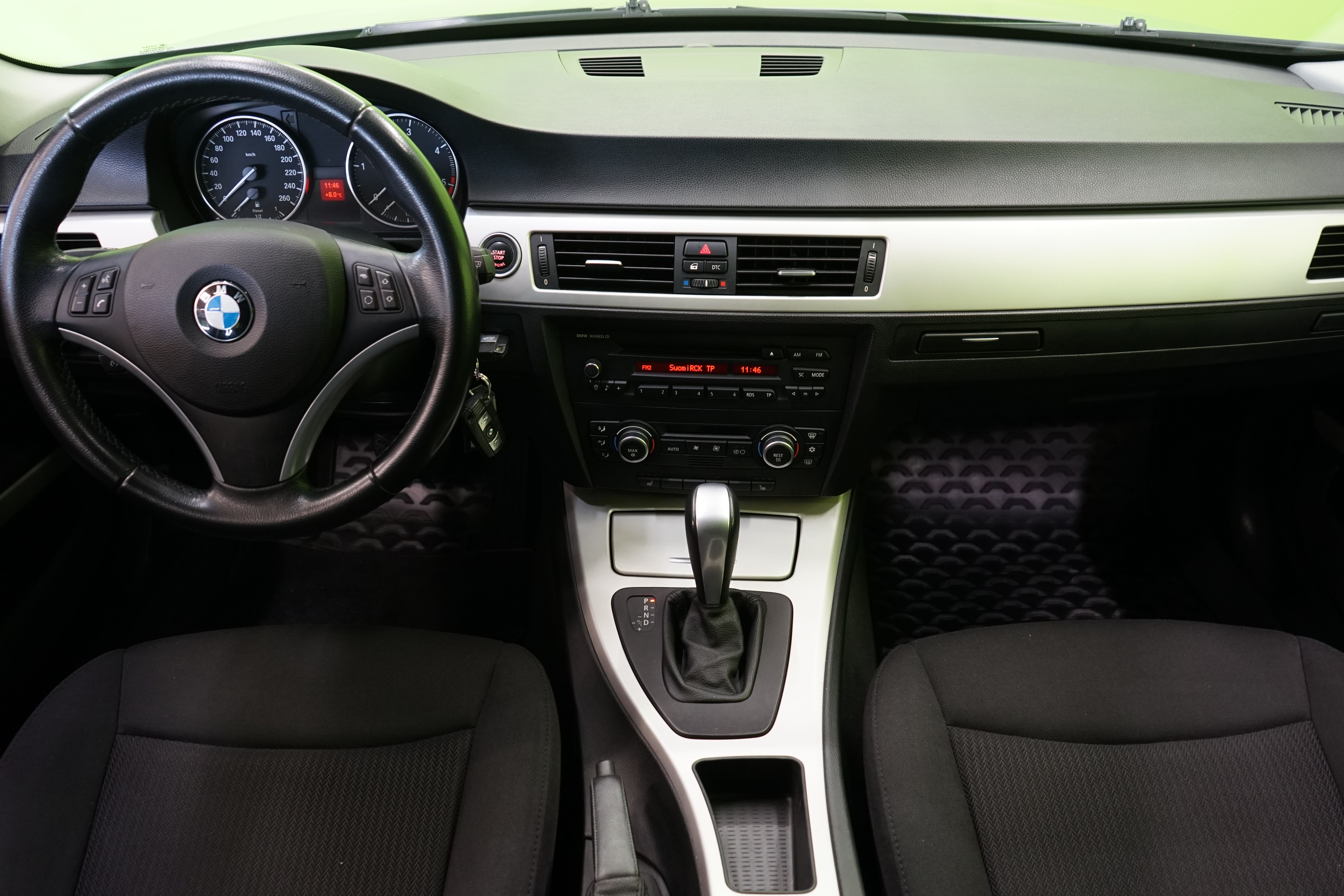 BMW 320 2009