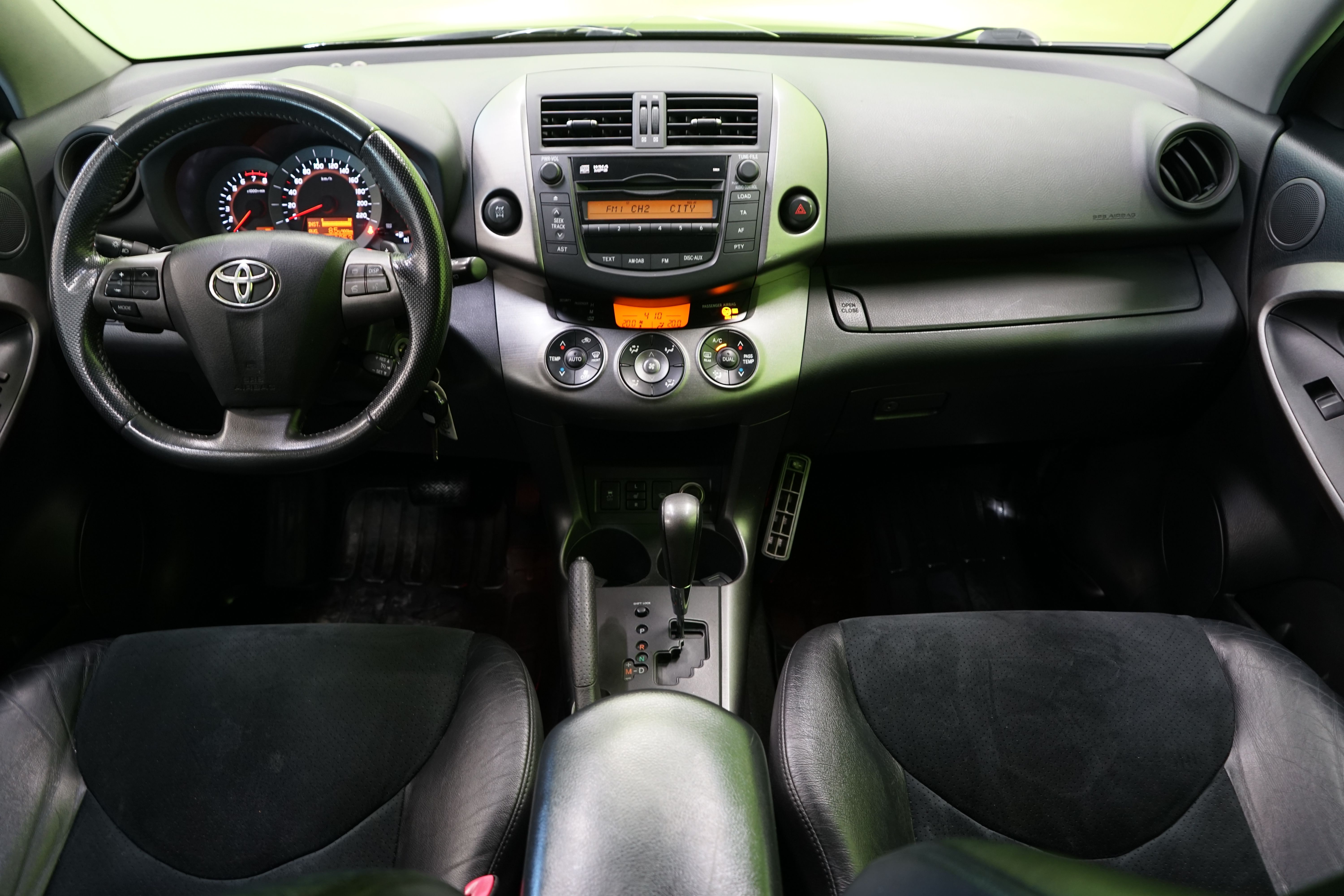 Toyota RAV4 2011