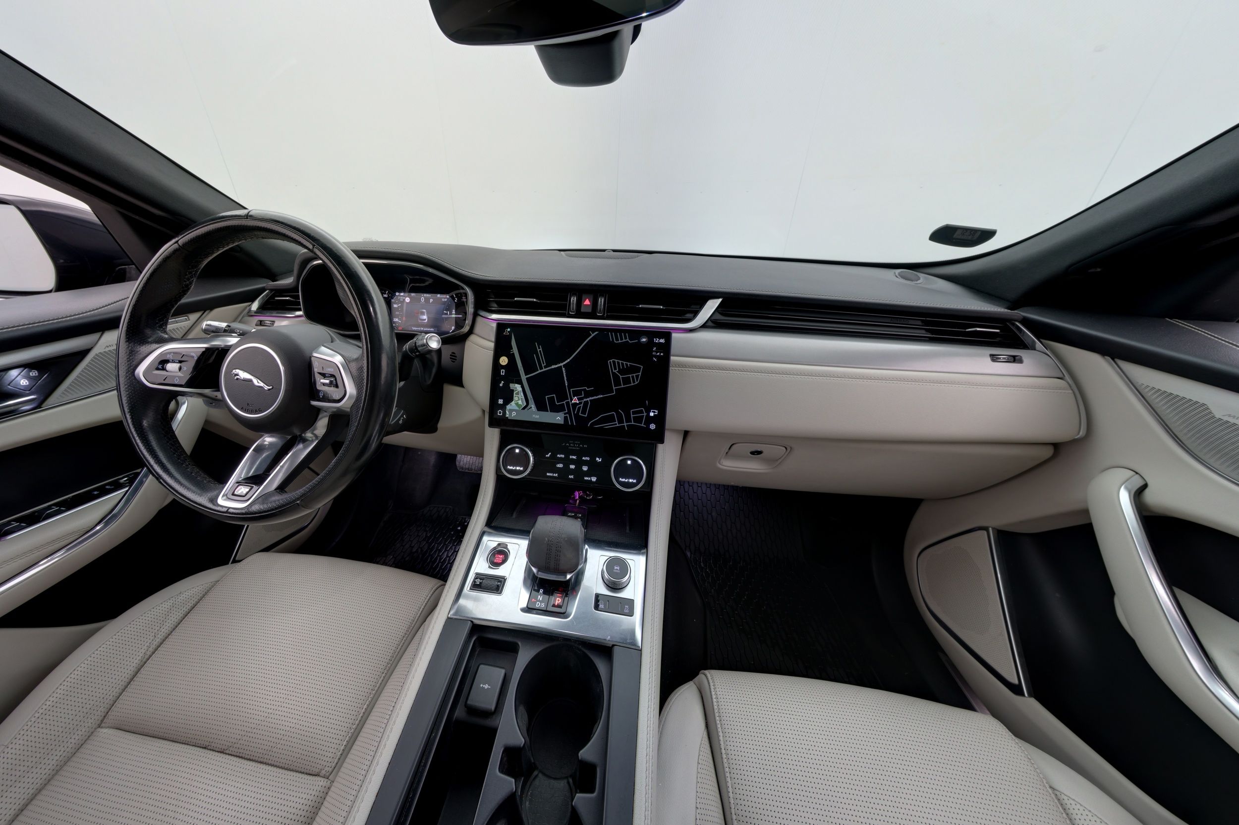 Jaguar F-Pace 2021