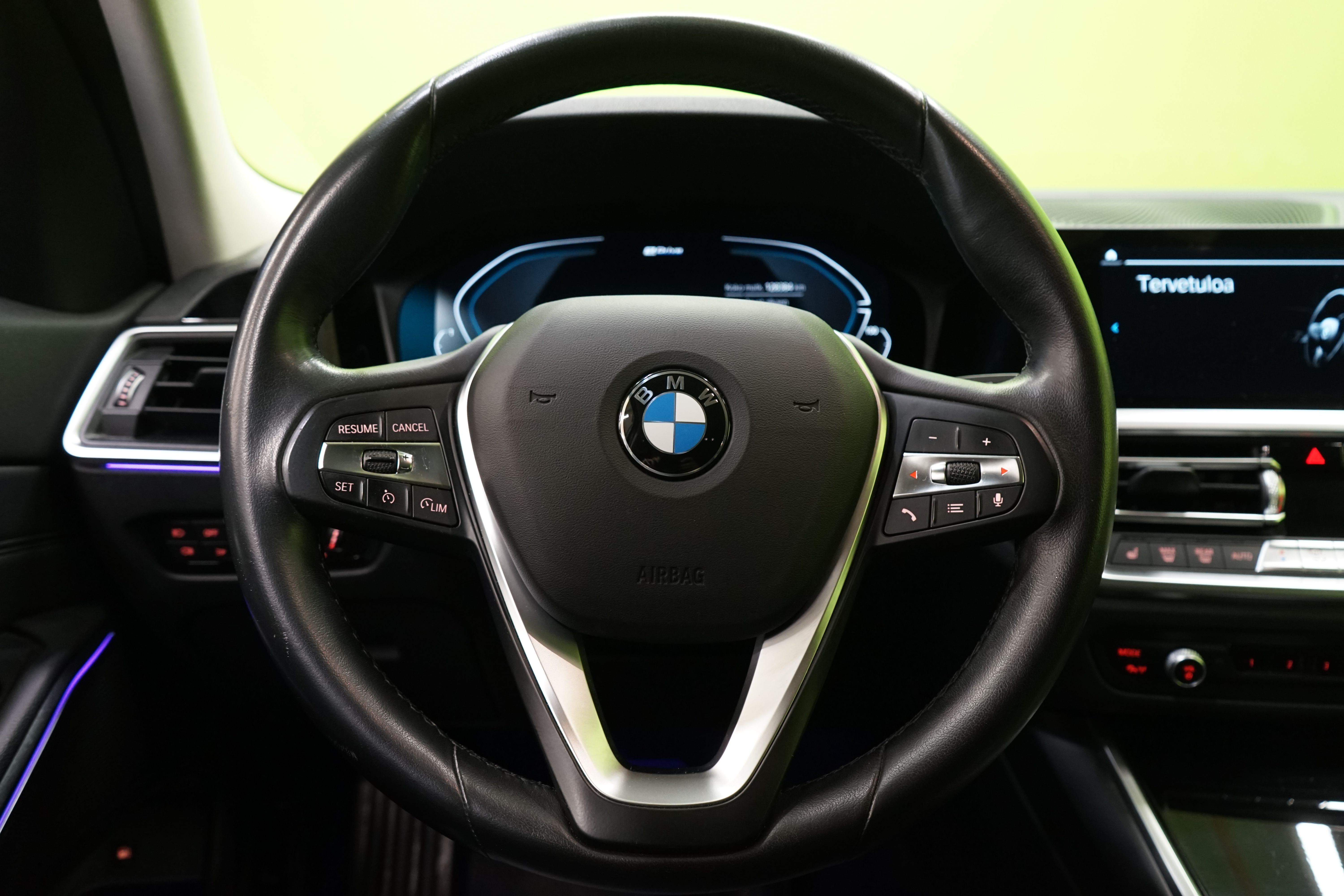 BMW 330 2020