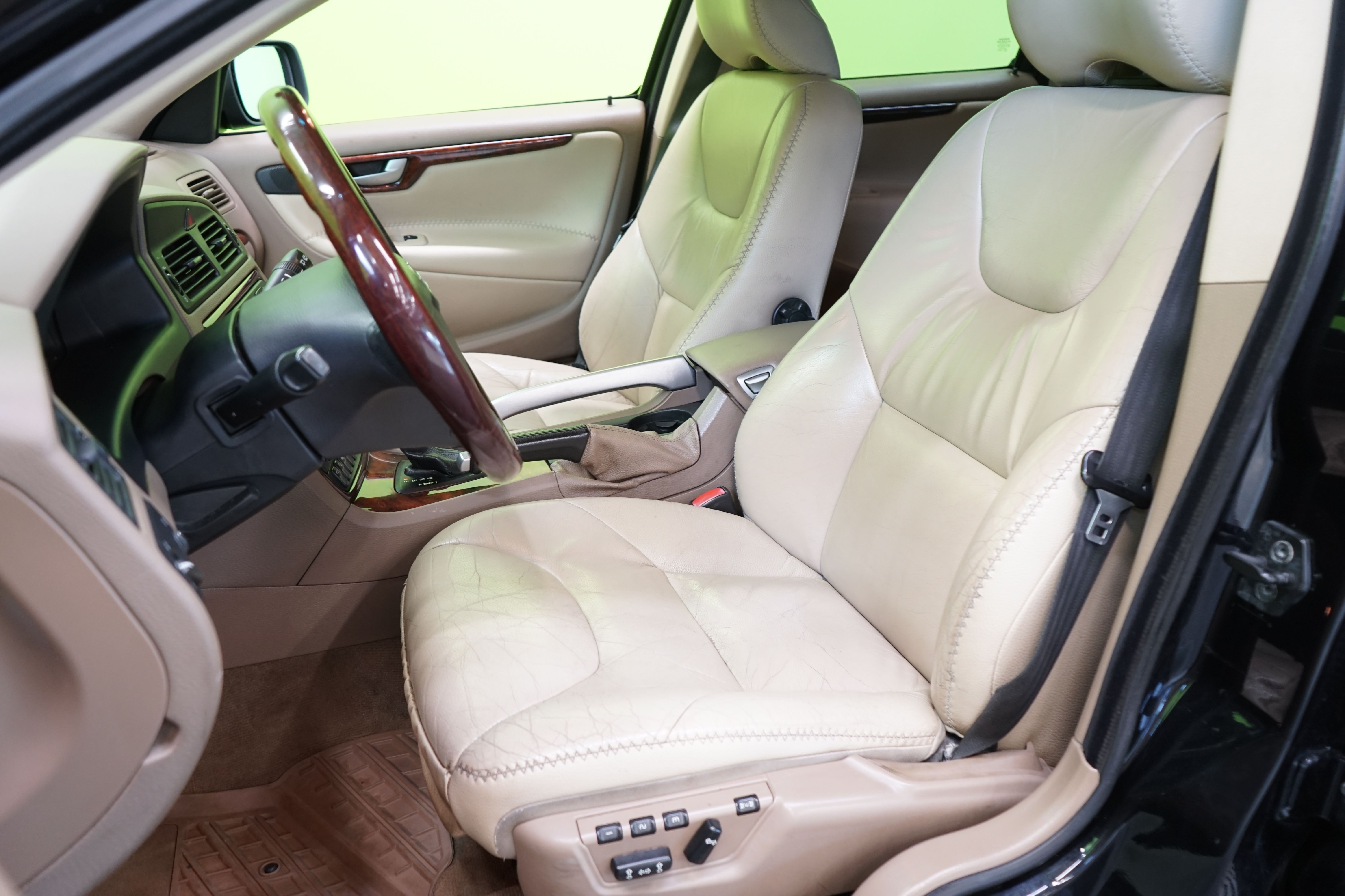 Volvo XC70 2004