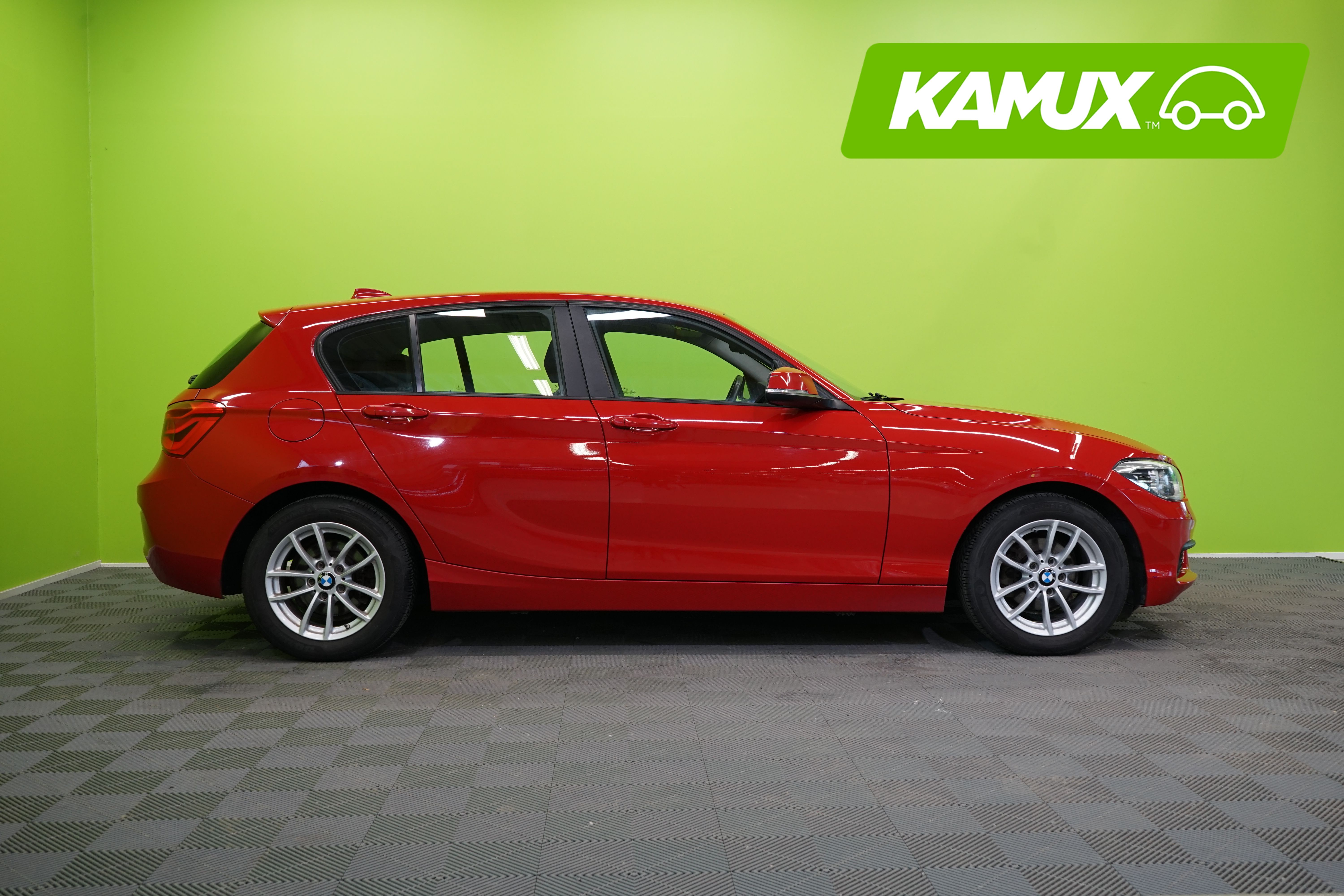 BMW 118 2015