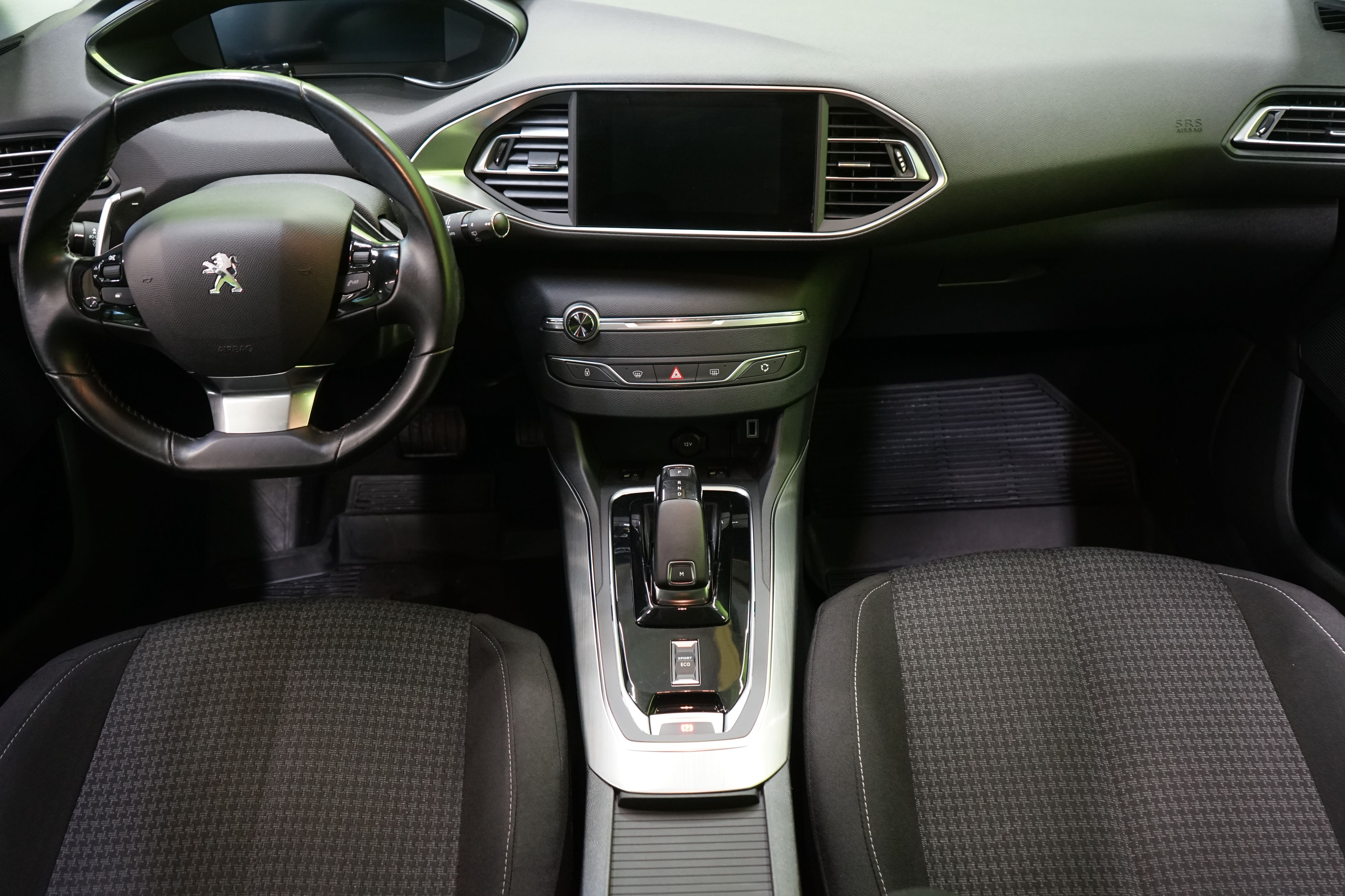 Peugeot 308 2021