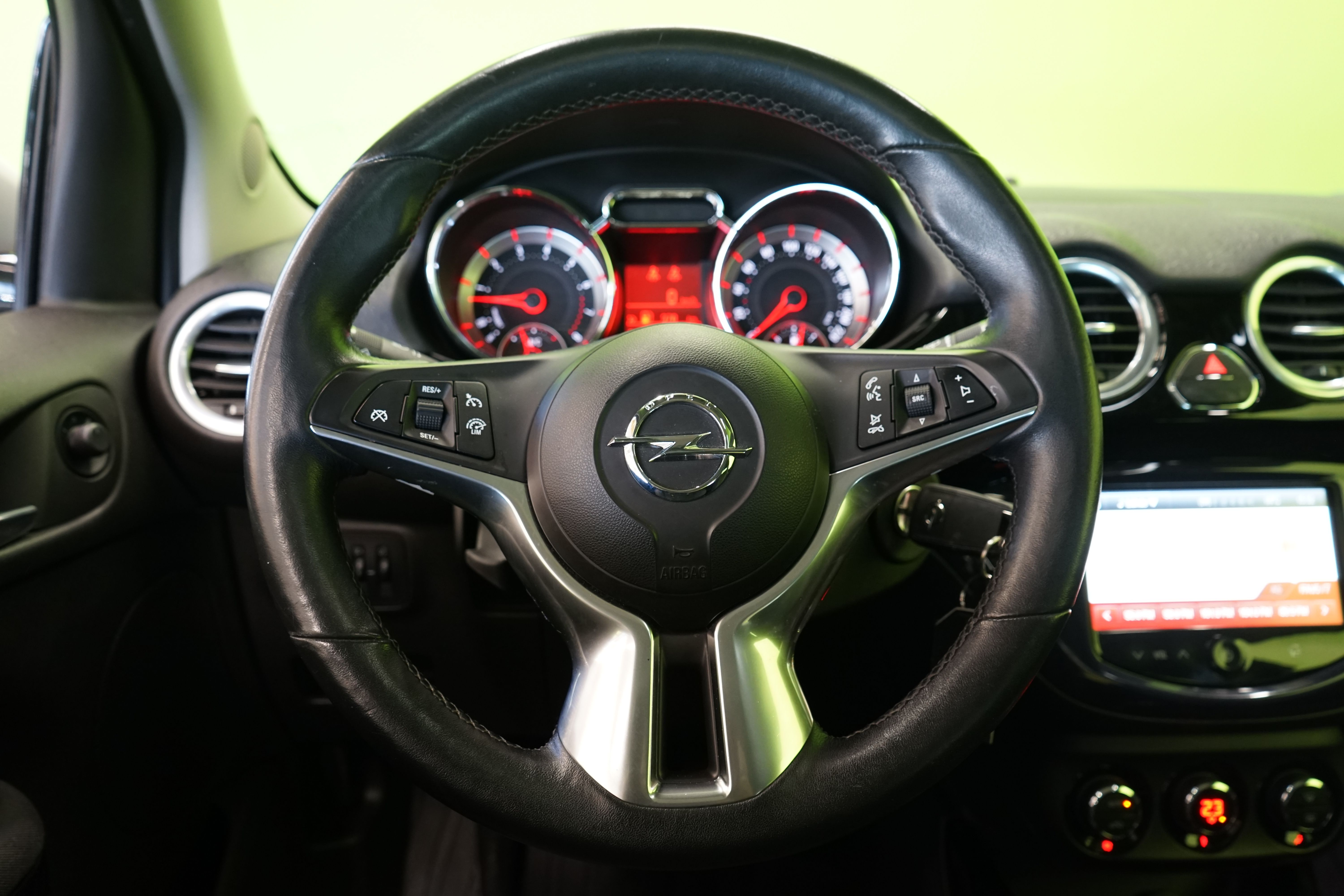 Opel Adam 2014