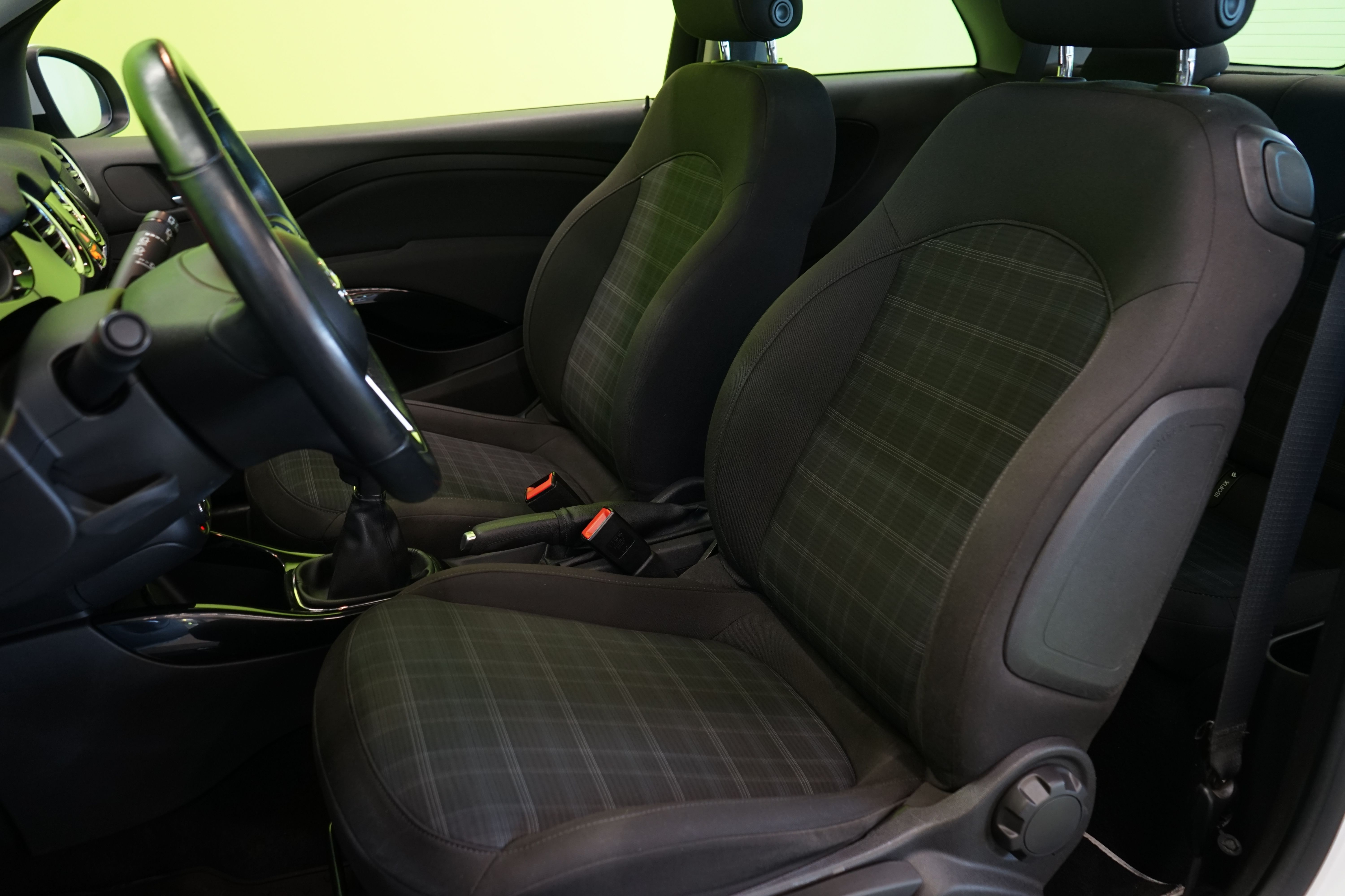 Opel Adam 2014