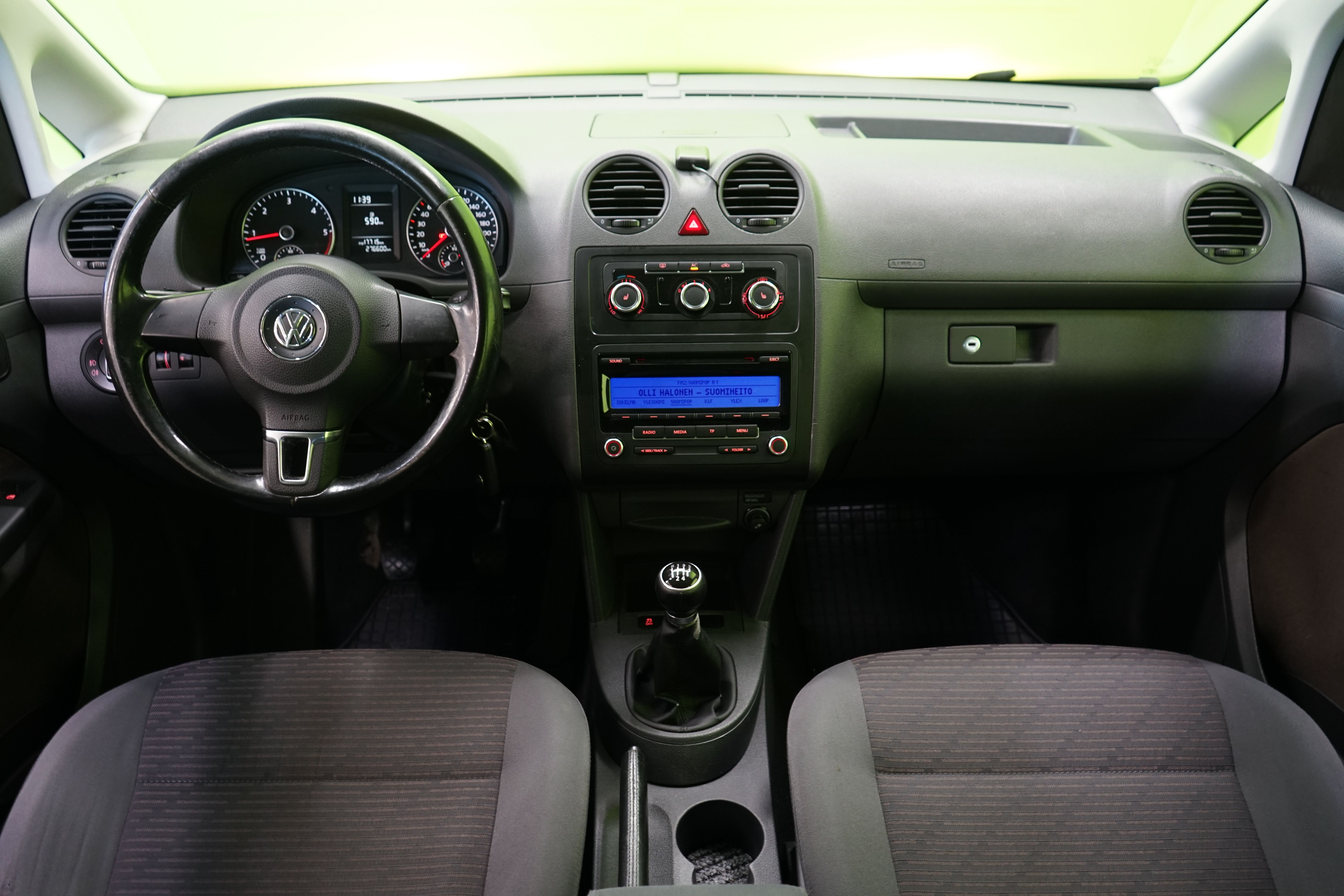 Volkswagen Caddy Maxi 2011