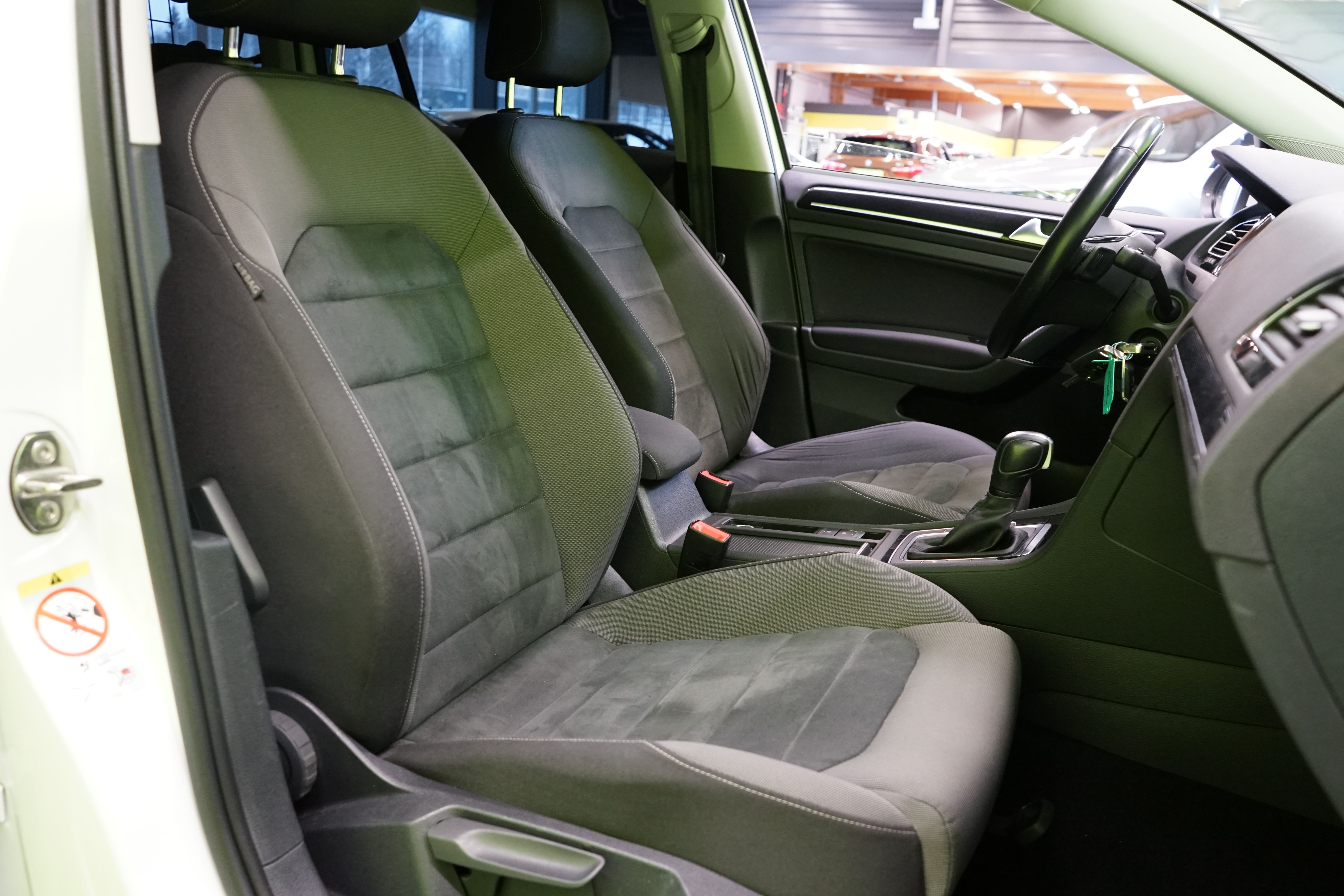 Volkswagen Golf 2021